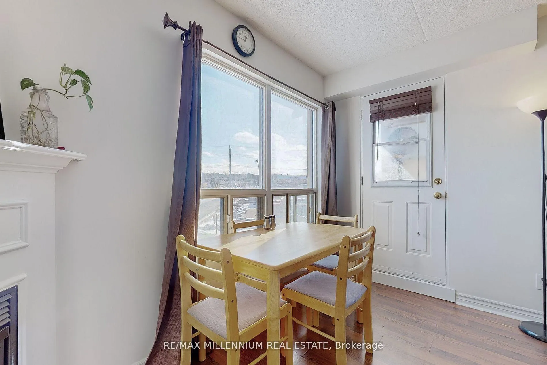 Photo 25 of Unit 315, 160 Wellington Street E, Aurora, Aurora Village — HOMEH