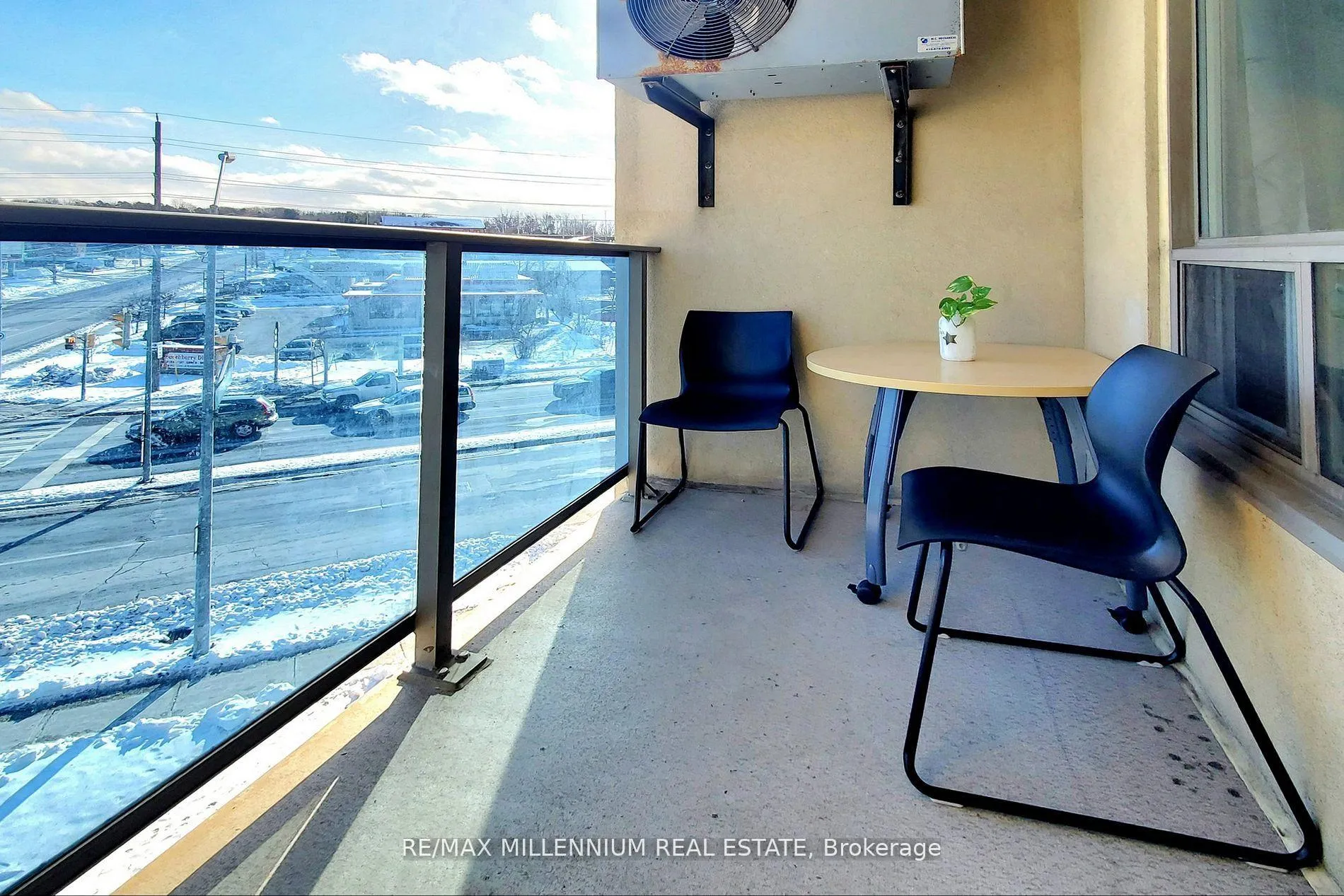 Photo 26 of Unit 315, 160 Wellington Street E, Aurora, Aurora Village — HOMEH