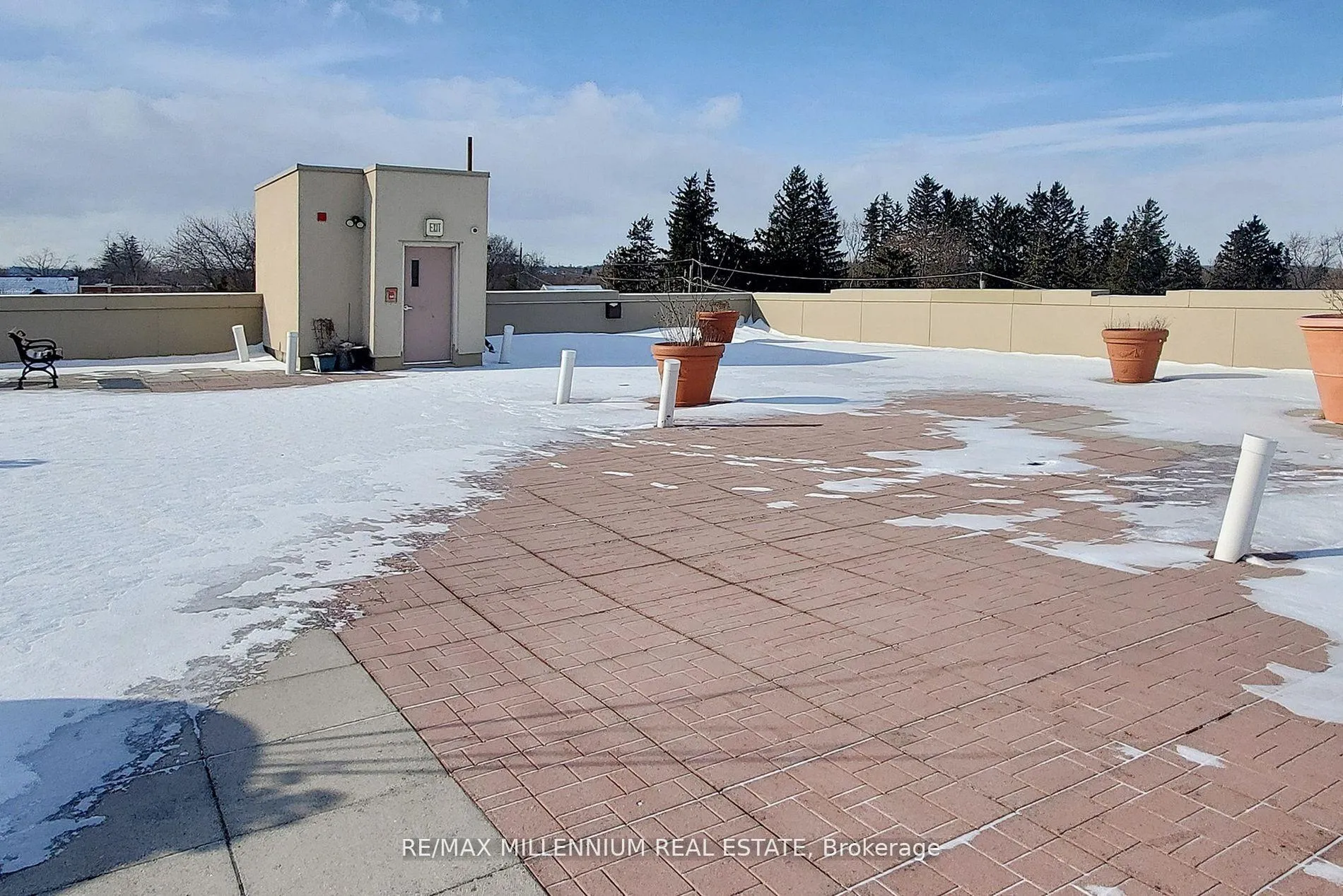 Photo 35 of Unit 315, 160 Wellington Street E, Aurora, Aurora Village — HOMEH