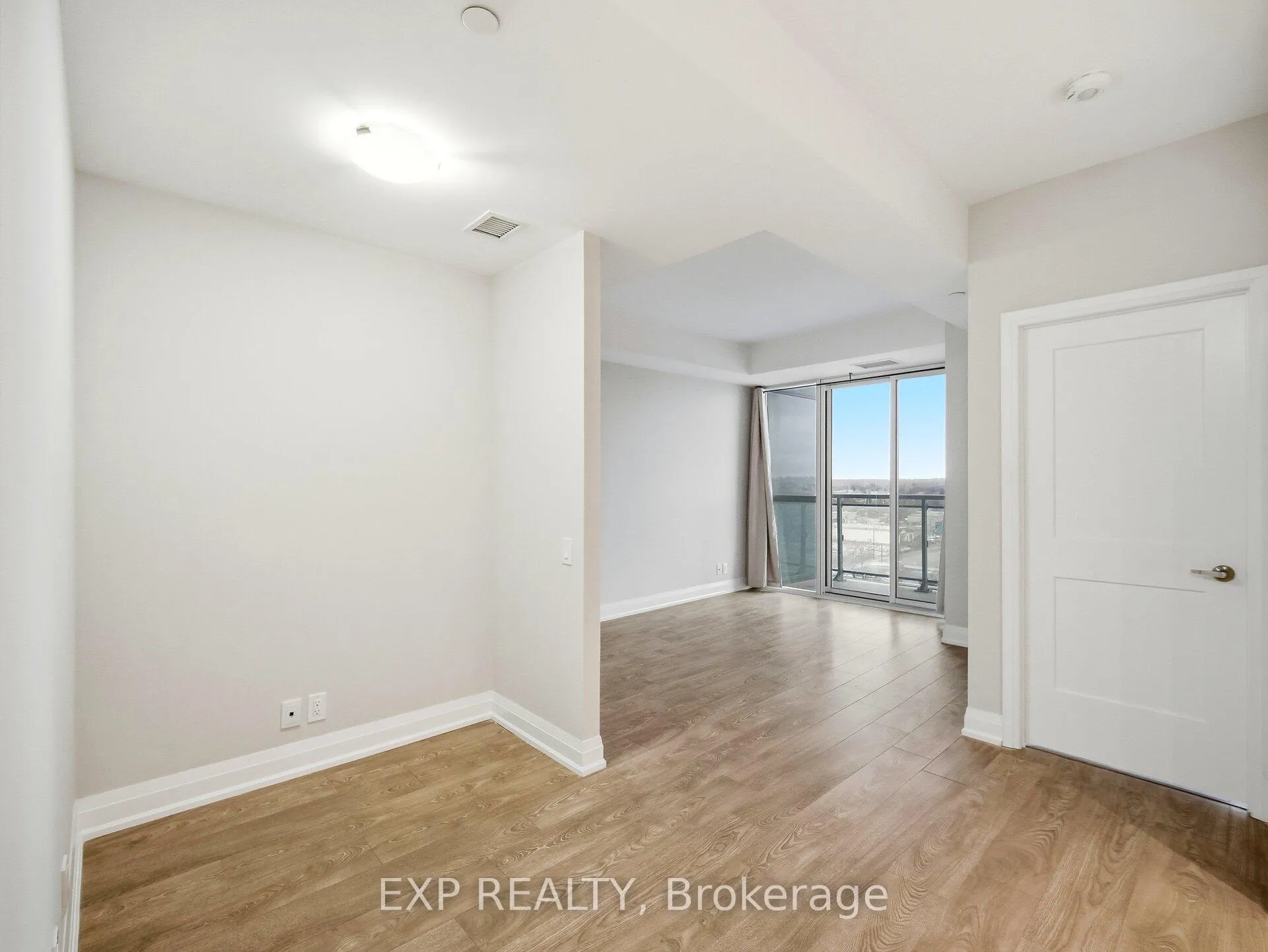 Photo 6 of Unit 903, 15 Lynch Street, Brampton, Queen Street Corridor — HOMEH