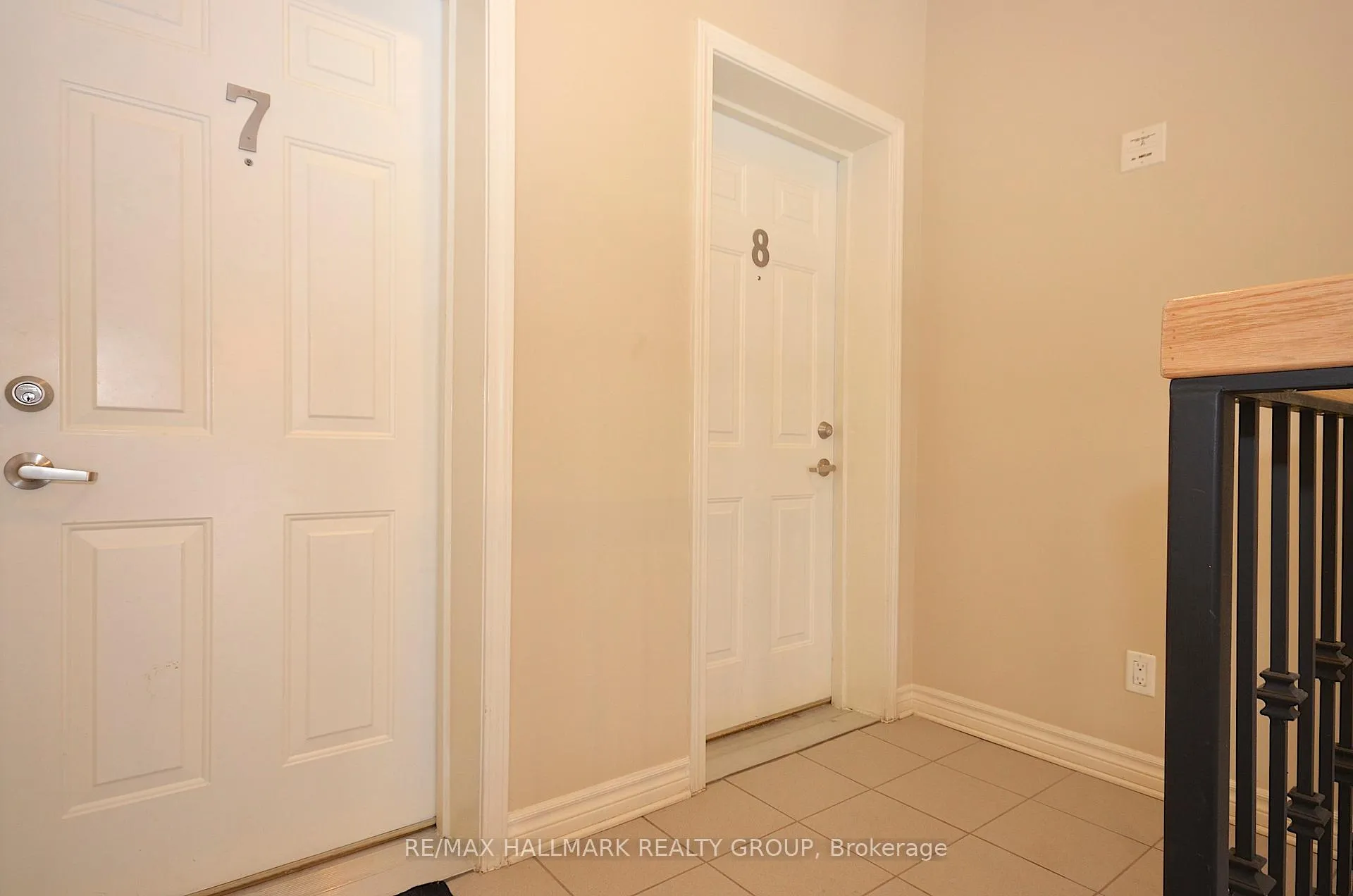 Photo 4 of Unit 7, 304 Paseo Private, Ottawa, Centrepointe — HOMEH