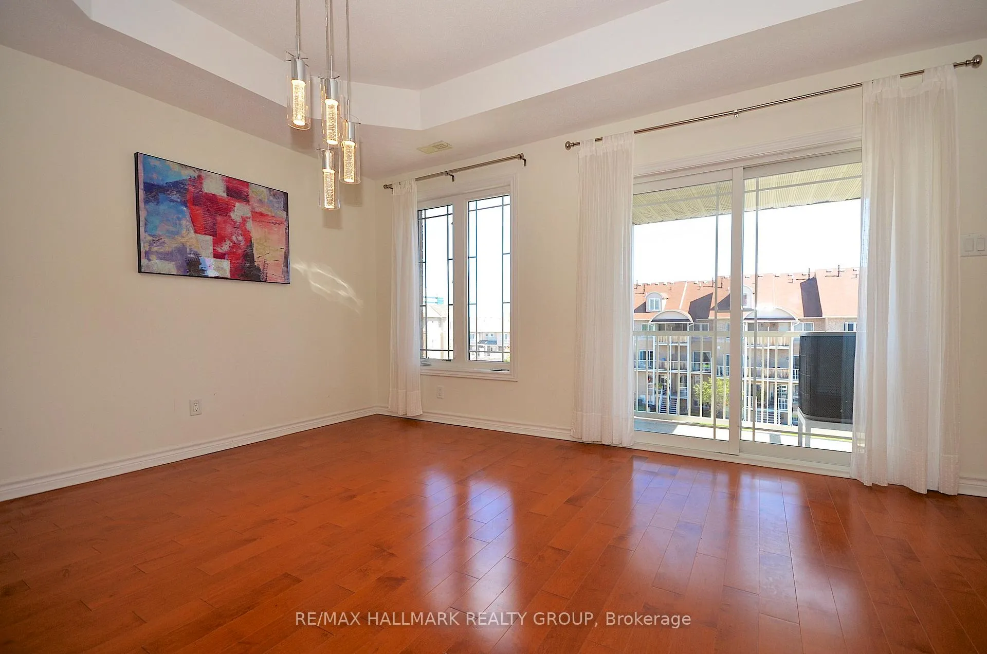 Photo 12 of Unit 7, 304 Paseo Private, Ottawa, Centrepointe — HOMEH