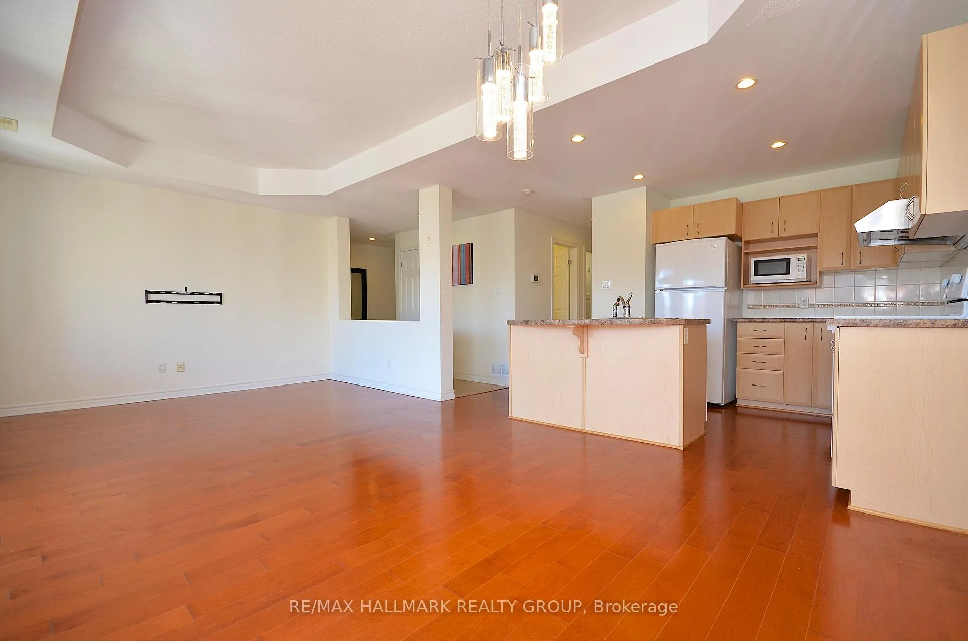 Photo 14 of Unit 7, 304 Paseo Private, Ottawa, Centrepointe — HOMEH