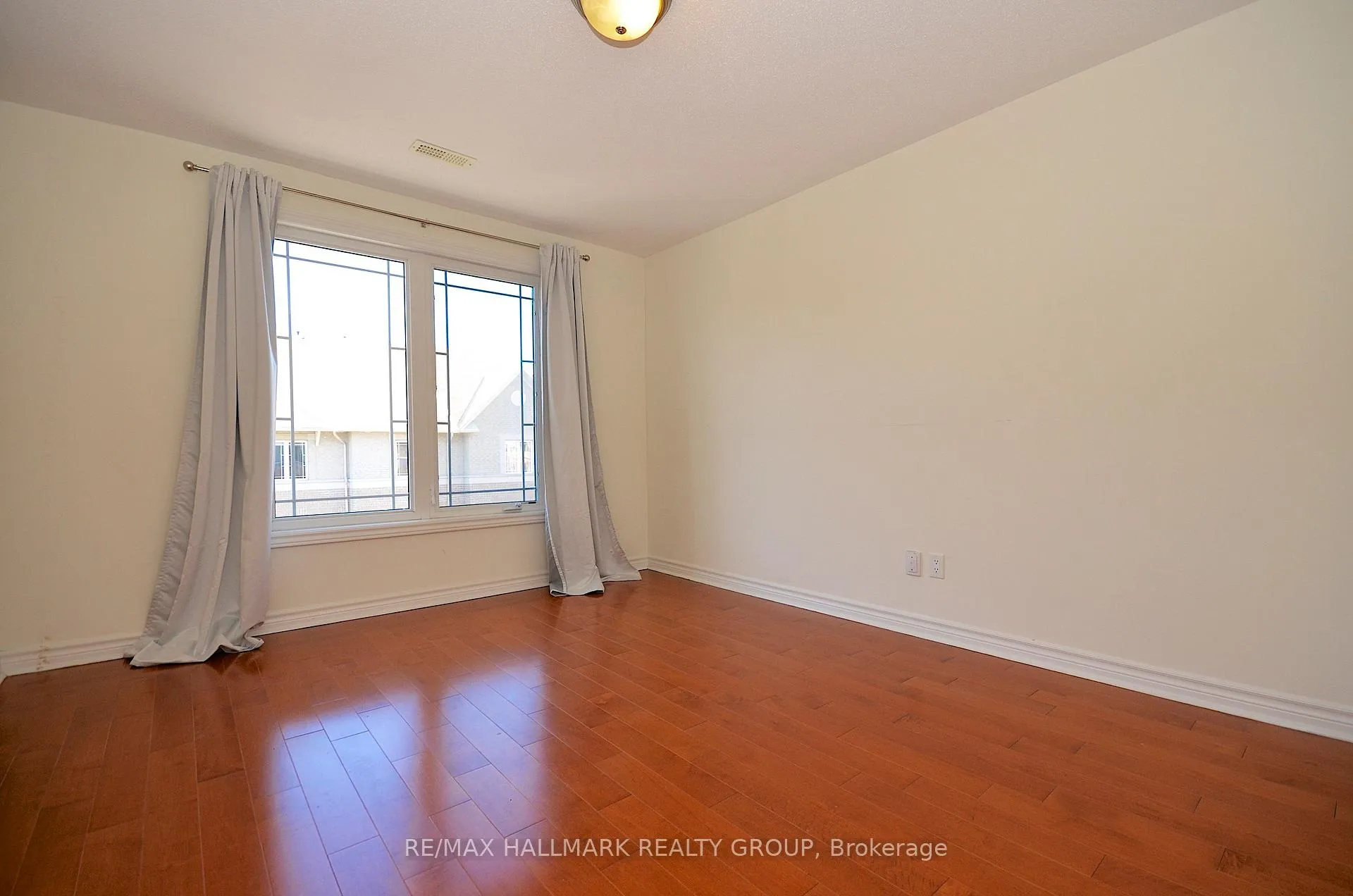Photo 25 of Unit 7, 304 Paseo Private, Ottawa, Centrepointe — HOMEH