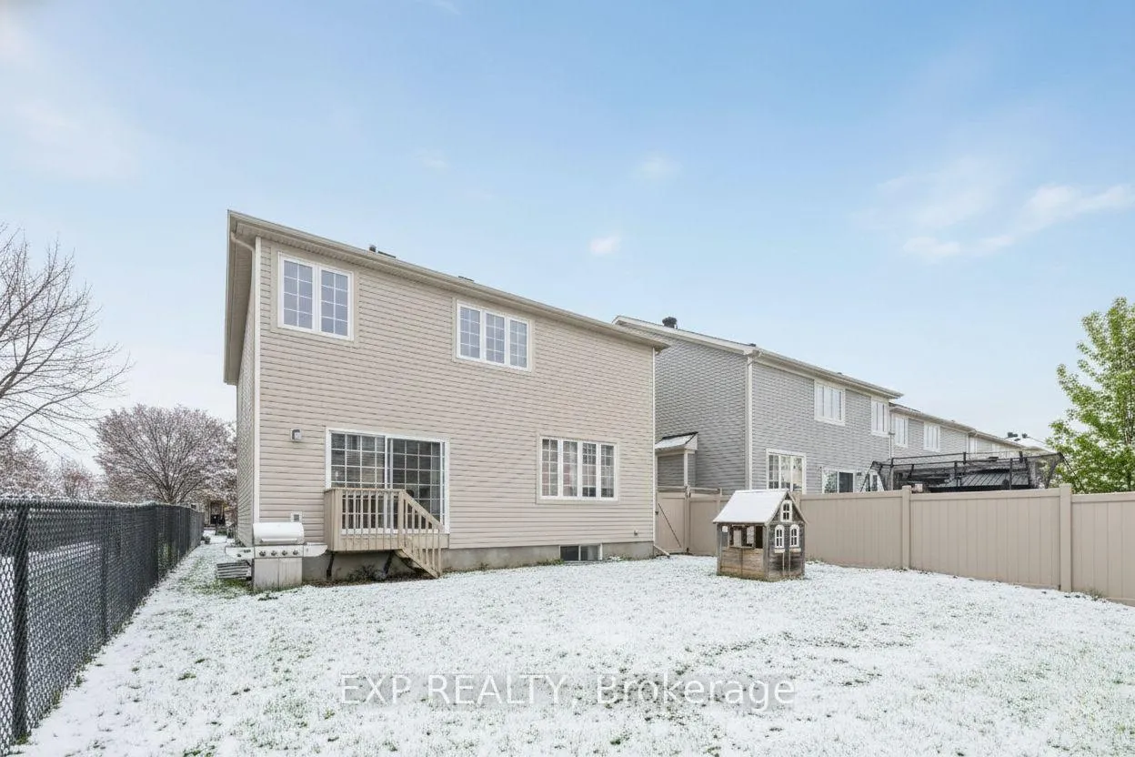 Photo 11 of Unit #B, 180 Chenoa Way, Ottawa, Barrhaven - Stonebridge — HOMEH