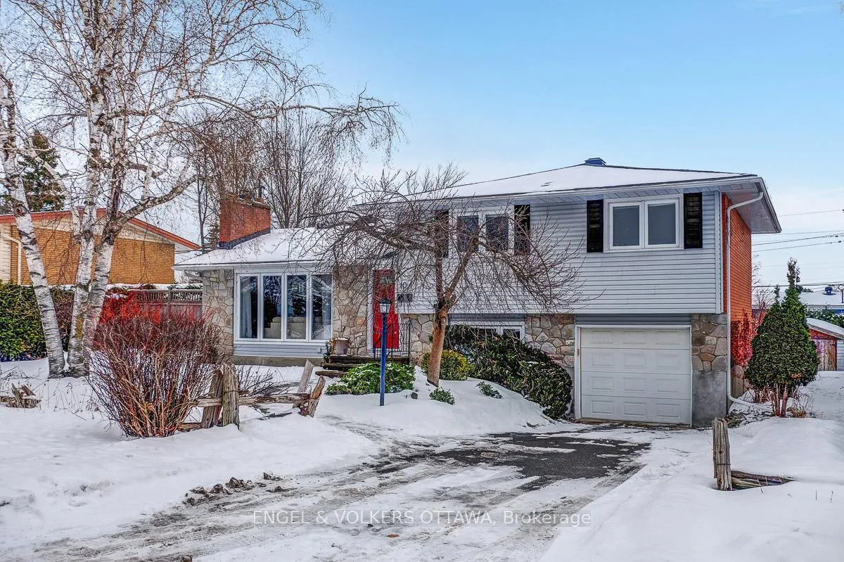 Photo 1 of 10 Spring Garden Avenue, Ottawa, Meadowlands/Crestview — HOMEH
