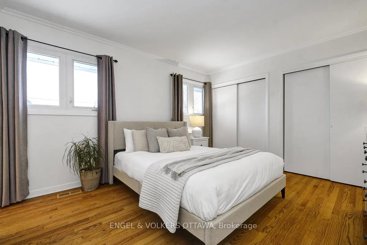 Photo 21 of 10 Spring Garden Avenue, Ottawa, Meadowlands/Crestview — HOMEH