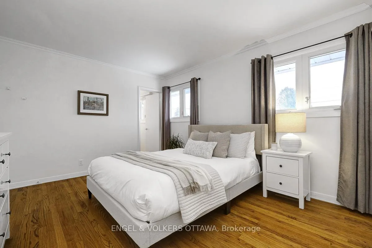 Photo 22 of 10 Spring Garden Avenue, Ottawa, Meadowlands/Crestview — HOMEH