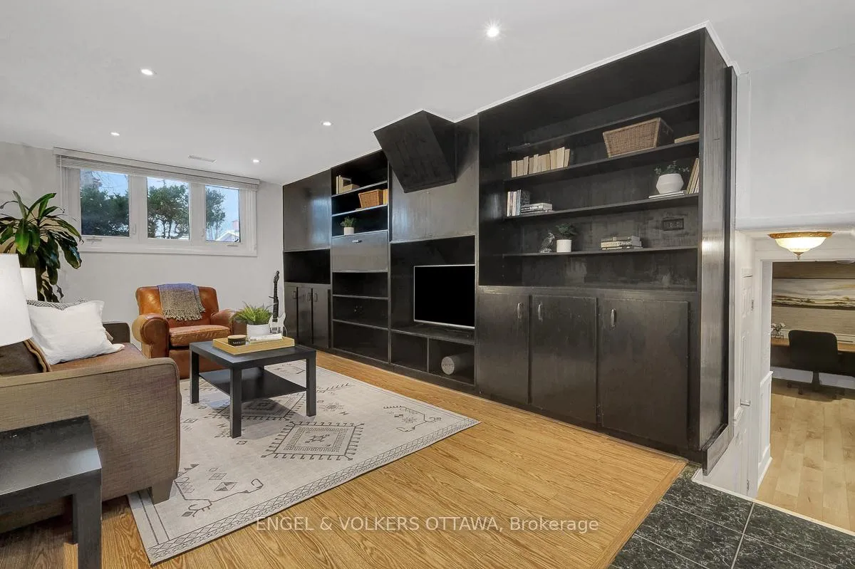Photo 29 of 10 Spring Garden Avenue, Ottawa, Meadowlands/Crestview — HOMEH