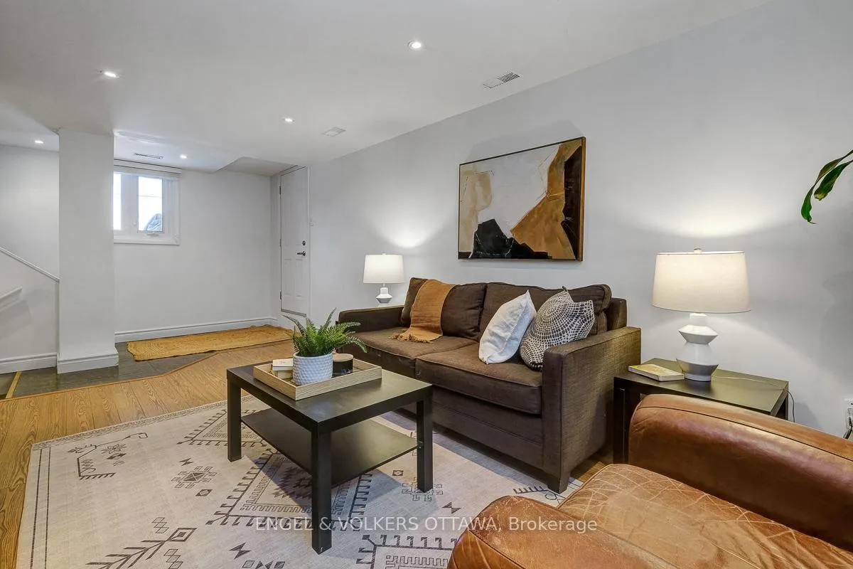 Photo 32 of 10 Spring Garden Avenue, Ottawa, Meadowlands/Crestview — HOMEH