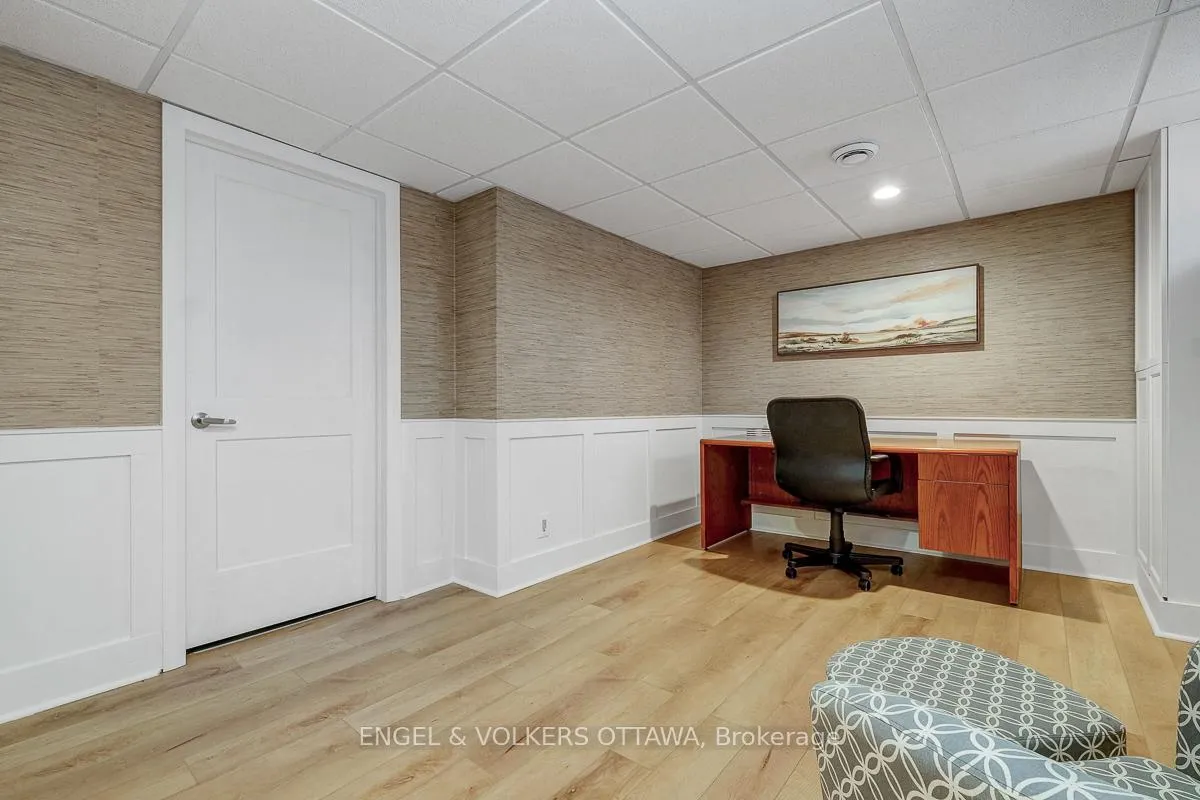 Photo 36 of 10 Spring Garden Avenue, Ottawa, Meadowlands/Crestview — HOMEH