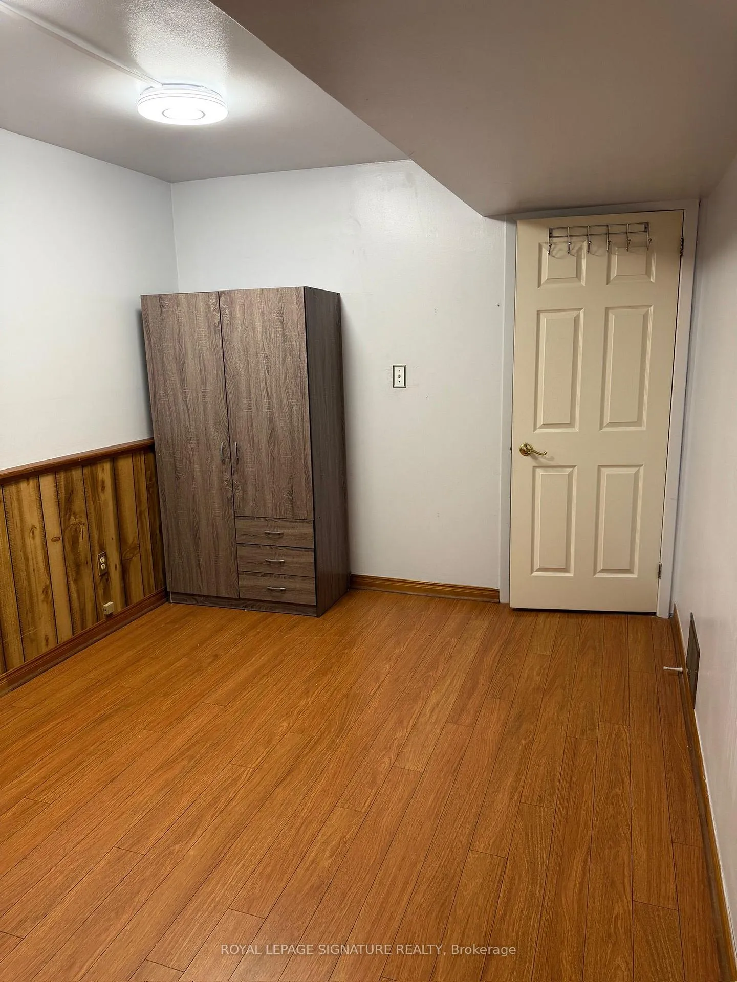 Photo 7 of Unit Bsmt, 116 Lacey Crescent N, London, South X — HOMEH