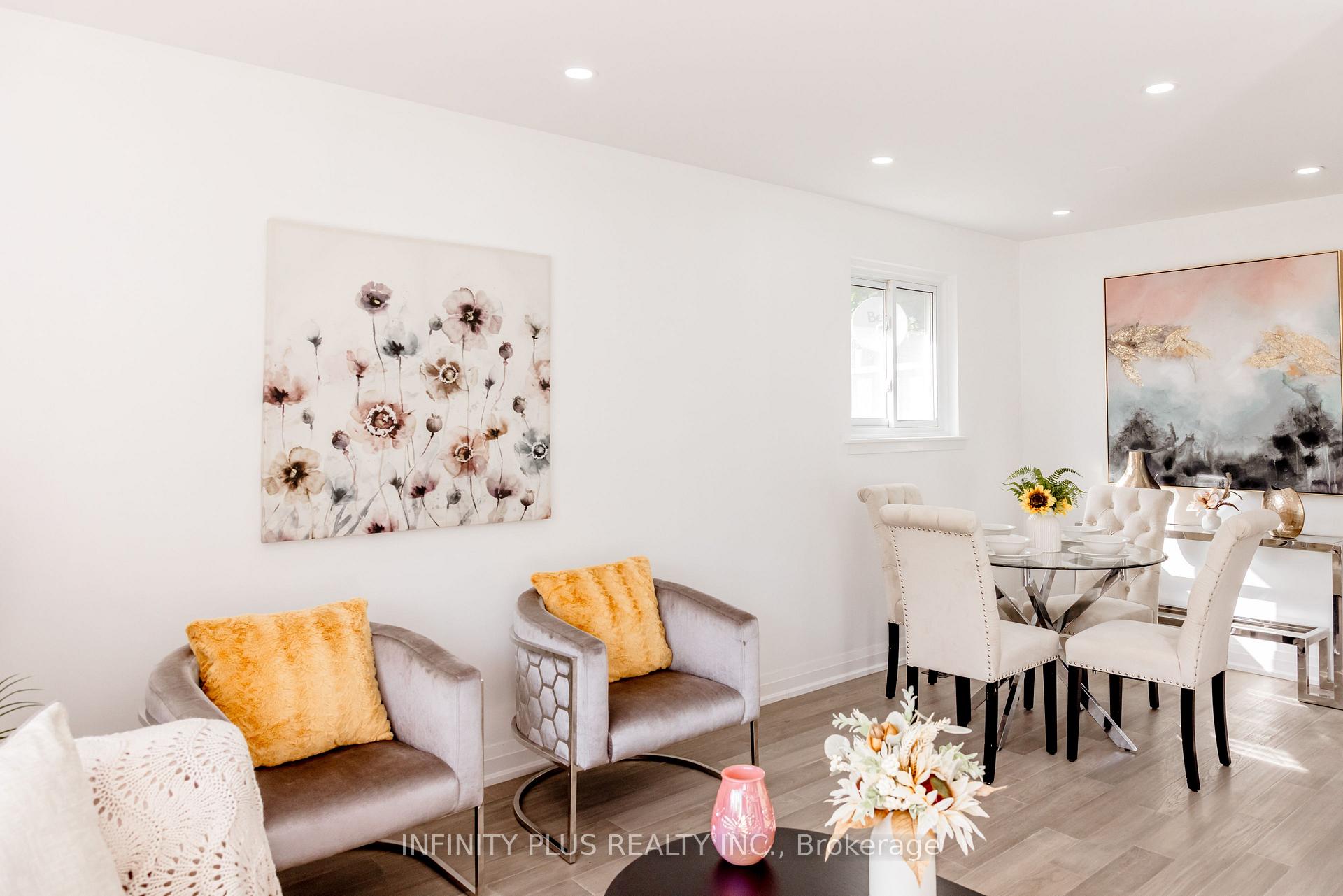 Photo 2 of 31 Autumn Boulevard, Brampton, Avondale — HOMEH