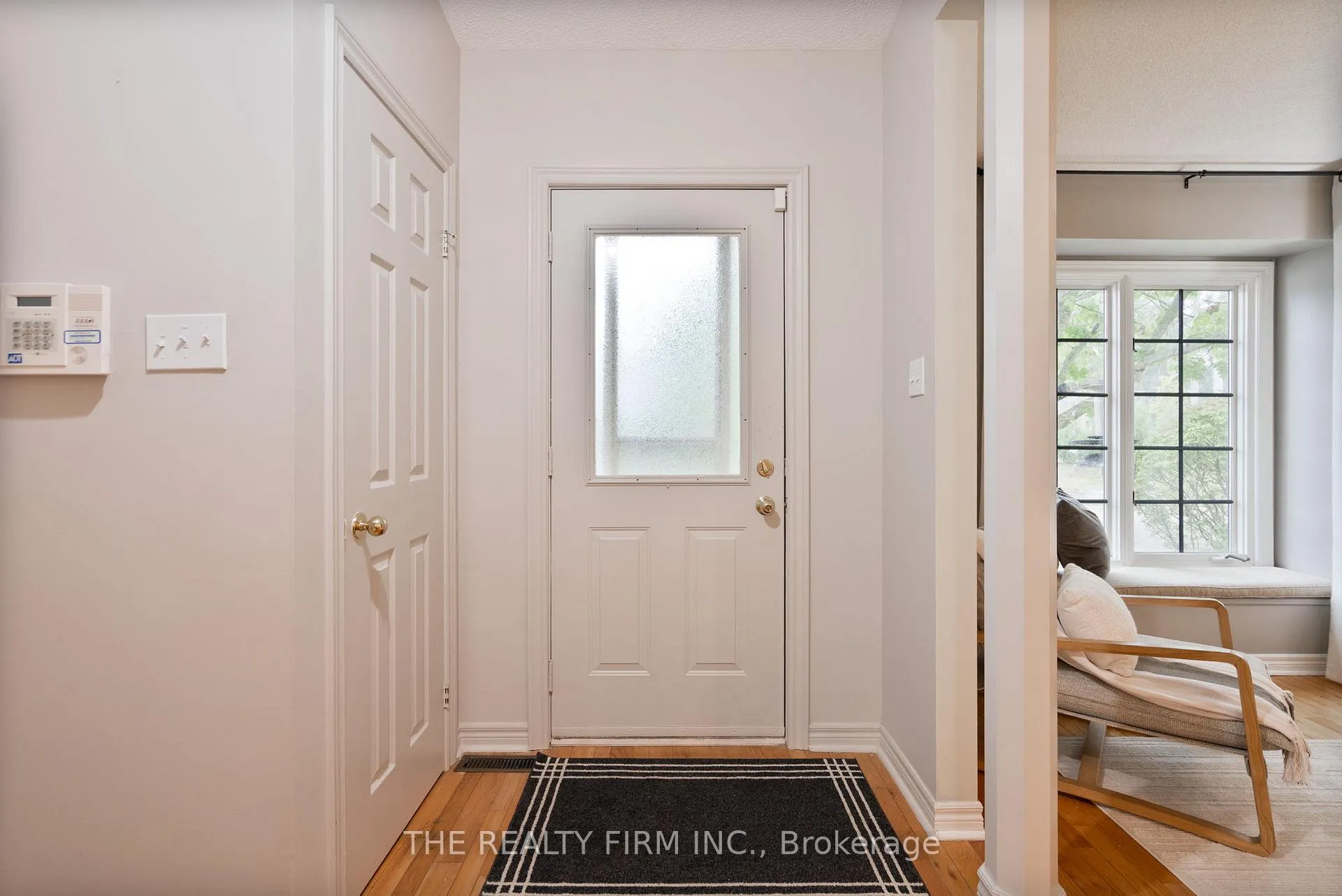 Photo 2 of Unit 7, 1241 Hamilton Road, London, East P — HOMEH