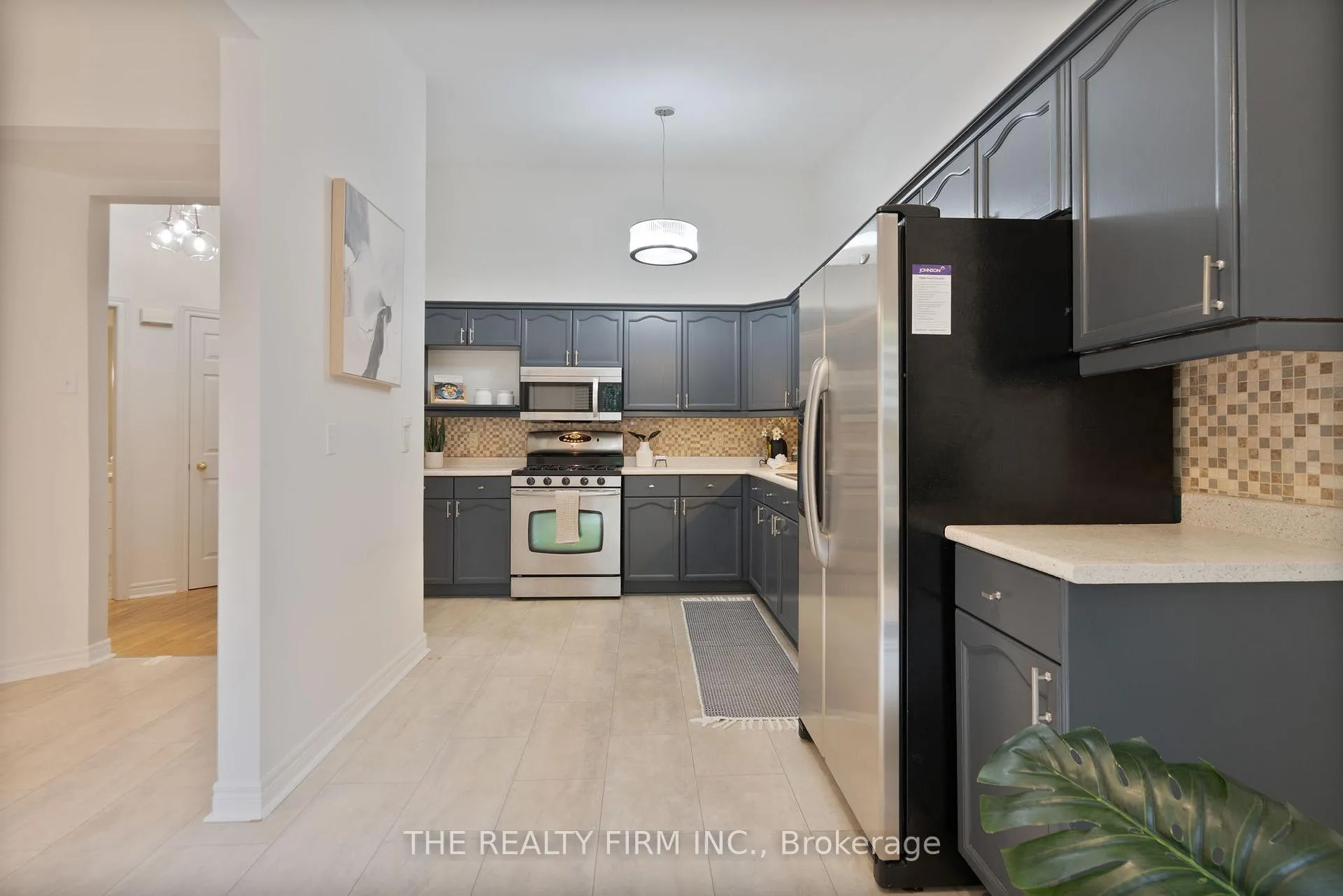 Photo 9 of Unit 7, 1241 Hamilton Road, London, East P — HOMEH