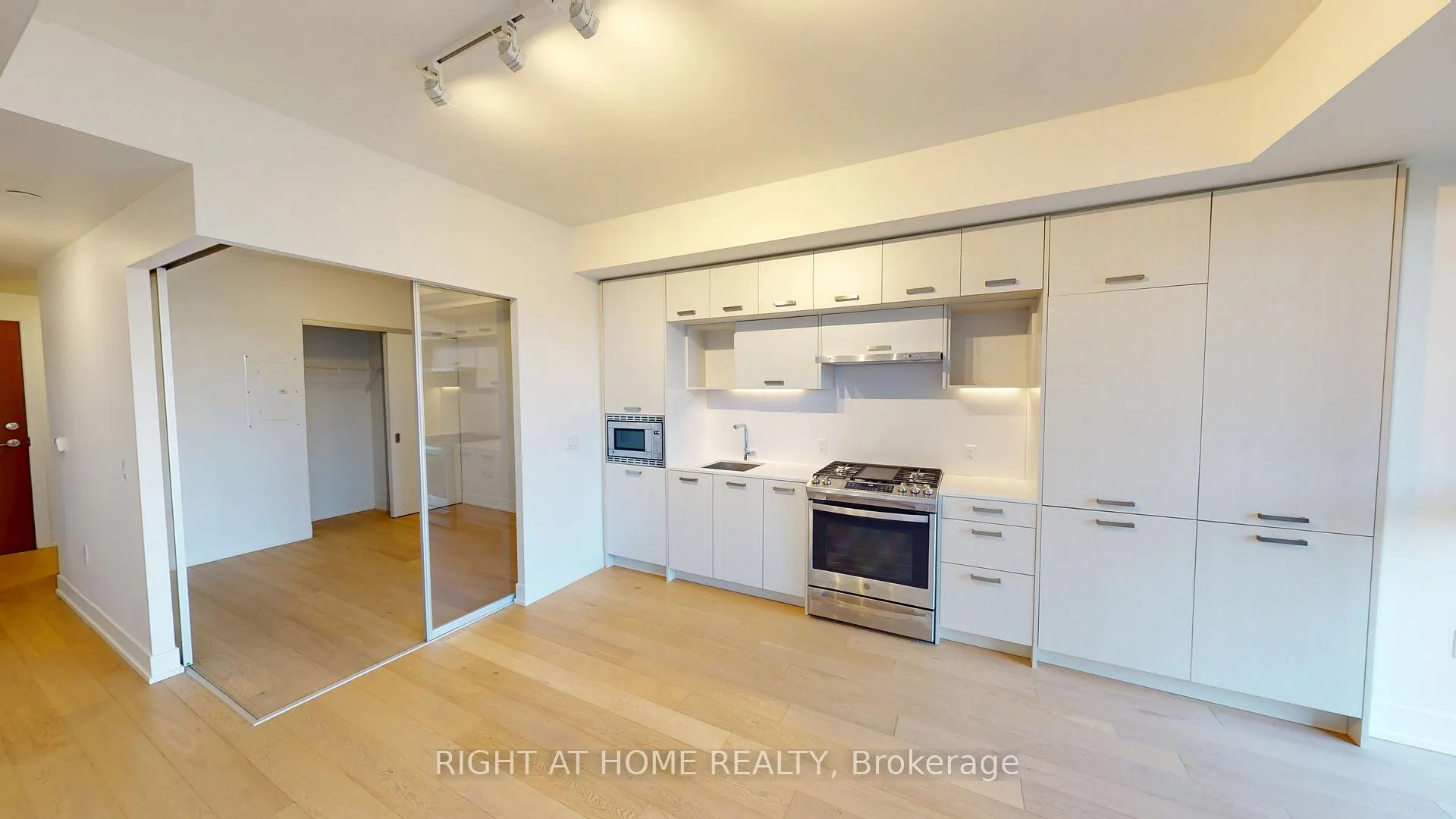 Photo 9 of Unit 314, 1331 Queen Street E, Toronto, Greenwood-Coxwell — HOMEH