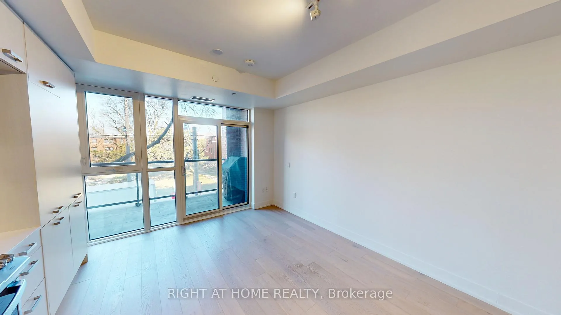 Photo 11 of Unit 314, 1331 Queen Street E, Toronto, Greenwood-Coxwell — HOMEH