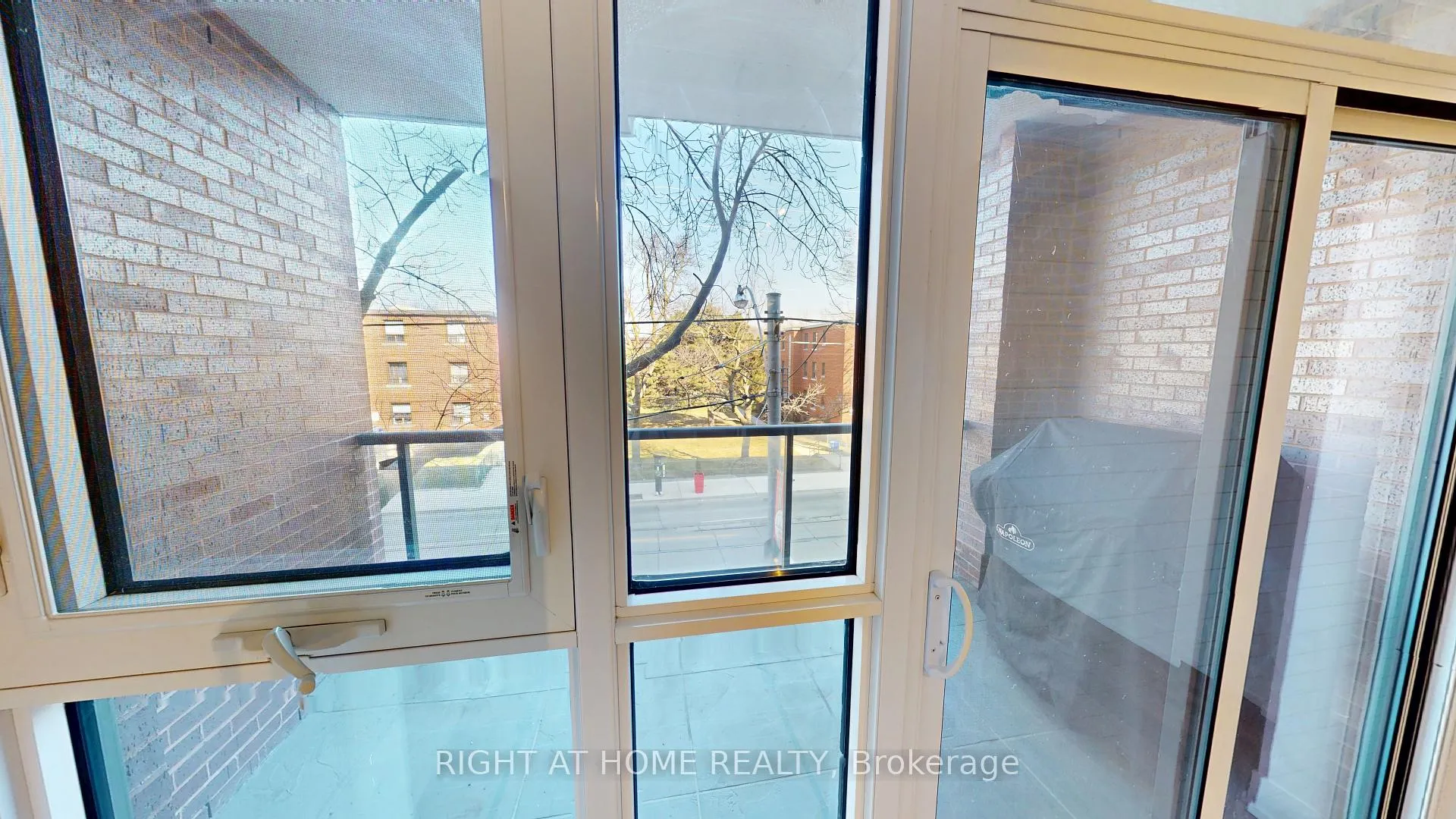 Photo 16 of Unit 314, 1331 Queen Street E, Toronto, Greenwood-Coxwell — HOMEH