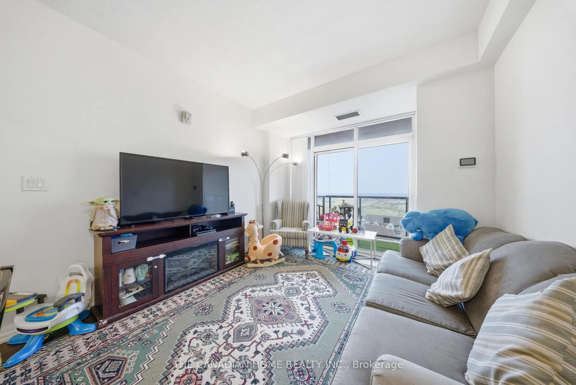 Photo 3 of Unit 707, 560 North Service Road, Grimsby, Grimsby Beach — HOMEH