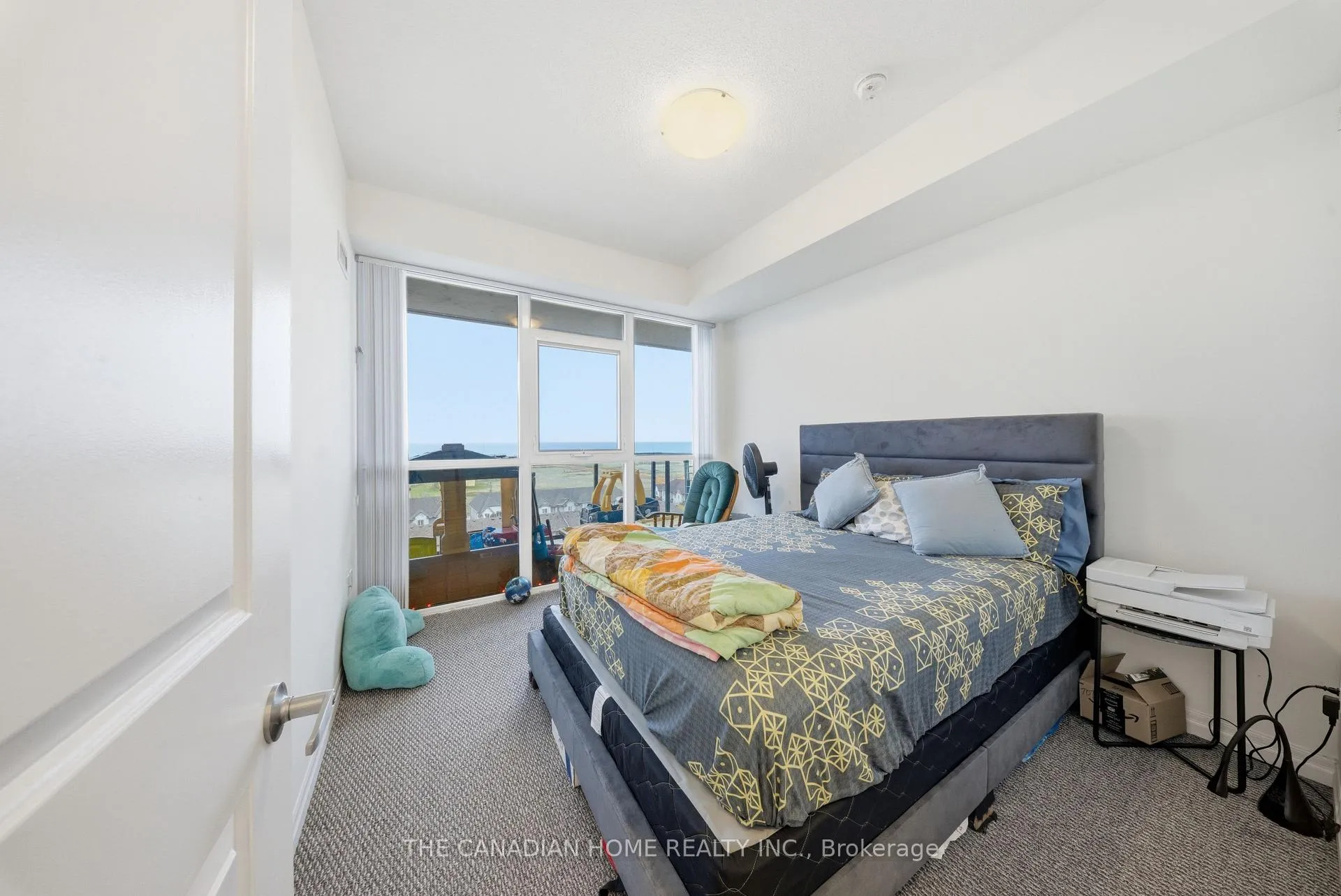 Photo 9 of Unit 707, 560 North Service Road, Grimsby, Grimsby Beach — HOMEH