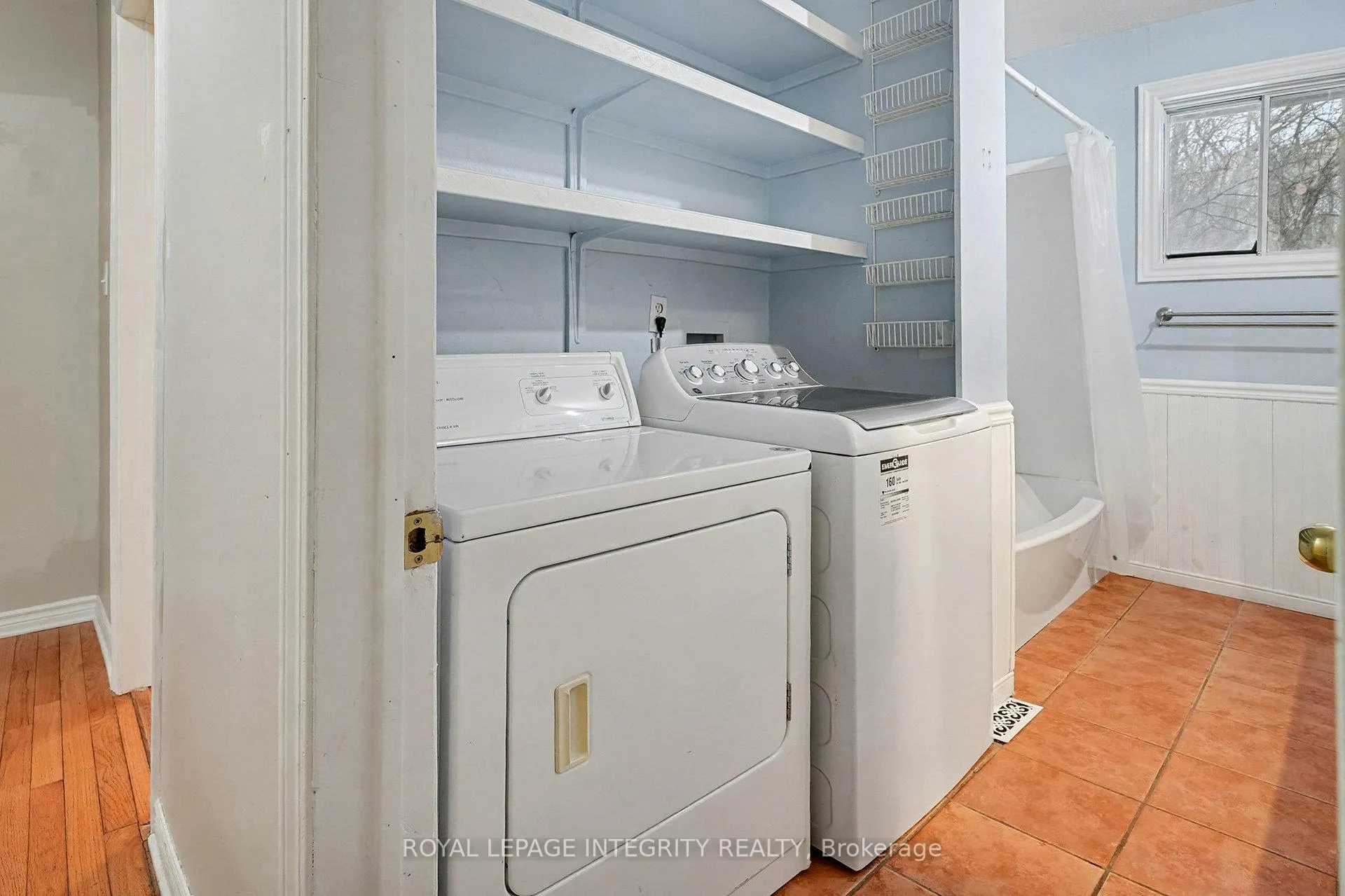 Photo 10 of 1160 Barnett Drive, Ottawa, Cumberland Village — HOMEH