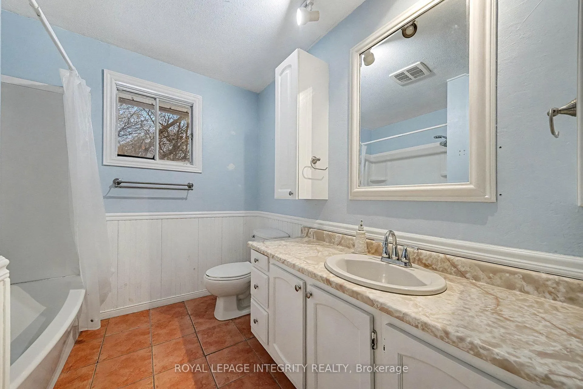 Photo 12 of 1160 Barnett Drive, Ottawa, Cumberland Village — HOMEH