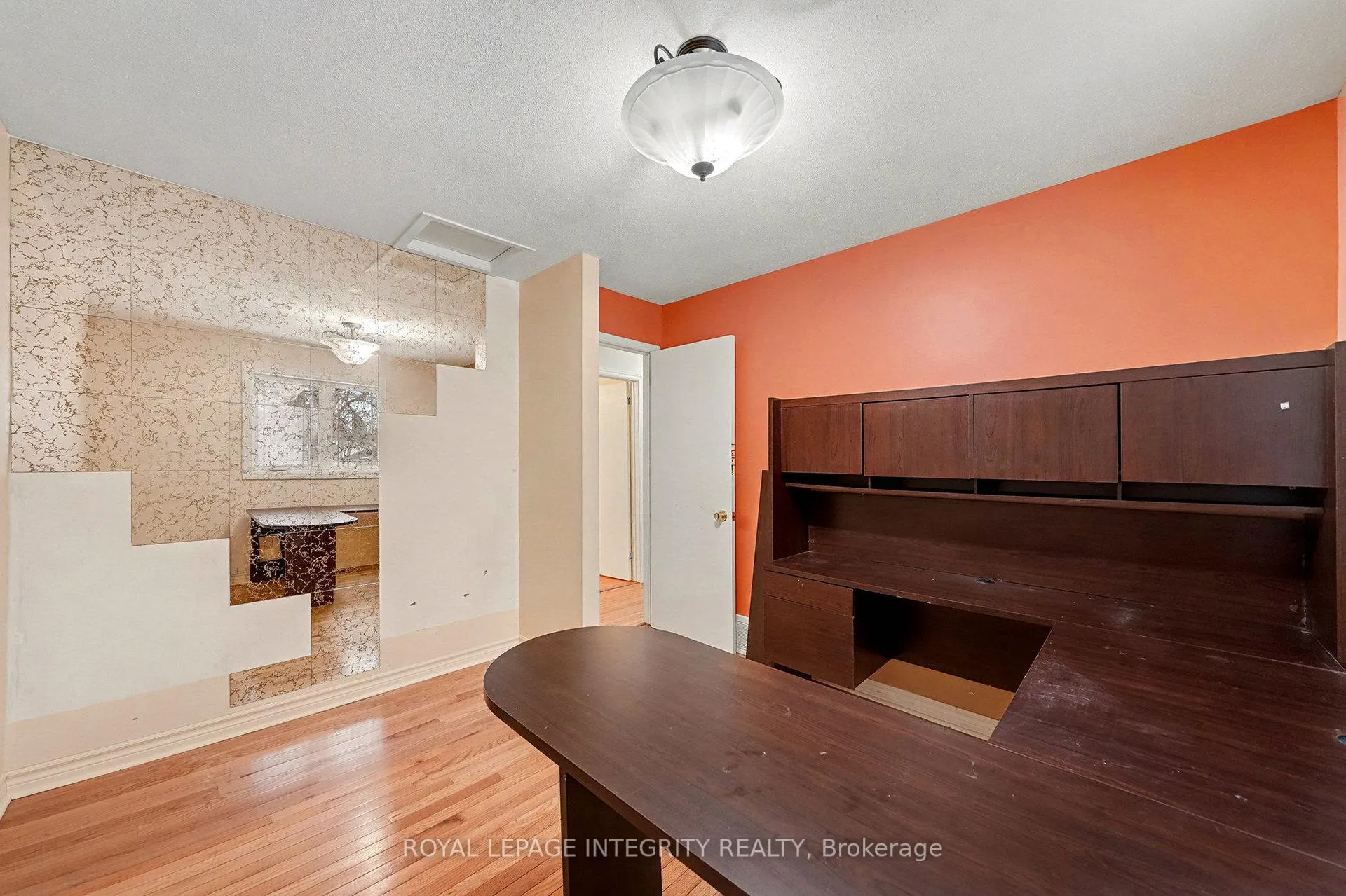 Photo 14 of 1160 Barnett Drive, Ottawa, Cumberland Village — HOMEH