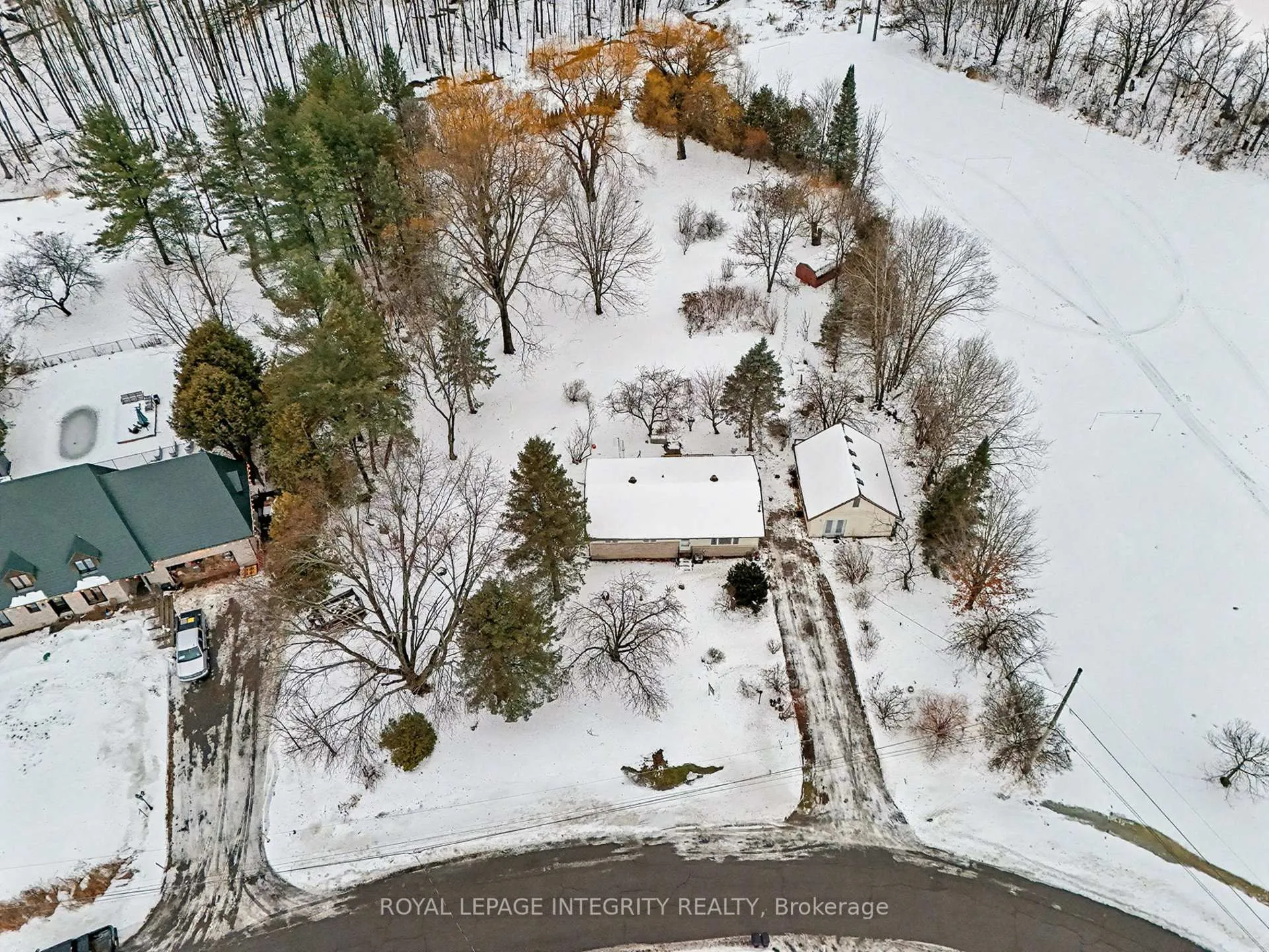 Photo 17 of 1160 Barnett Drive, Ottawa, Cumberland Village — HOMEH