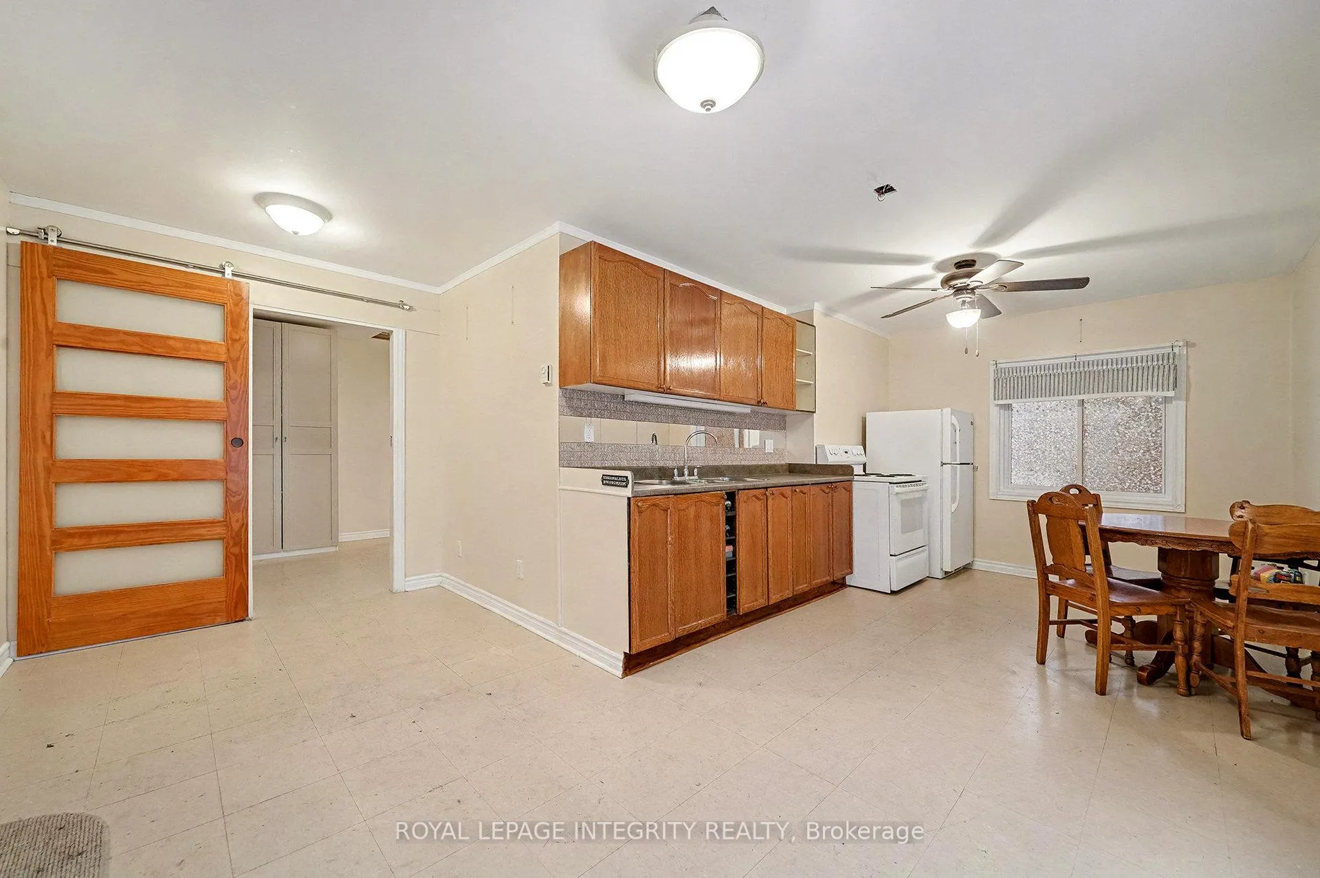 Photo 18 of 1160 Barnett Drive, Ottawa, Cumberland Village — HOMEH