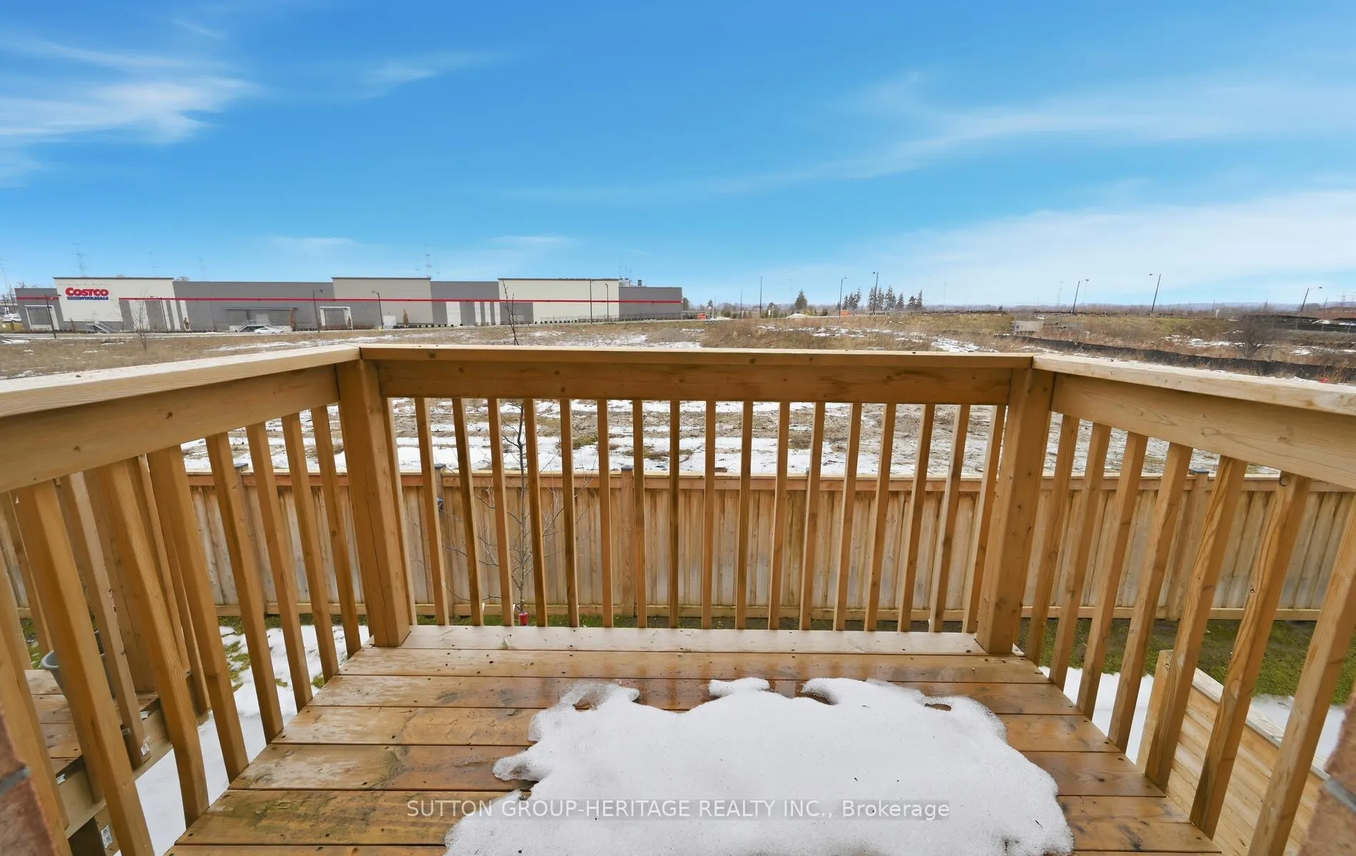 Photo 5 of Unit 44, 209 Danzatore Path, Oshawa, Windfields — HOMEH