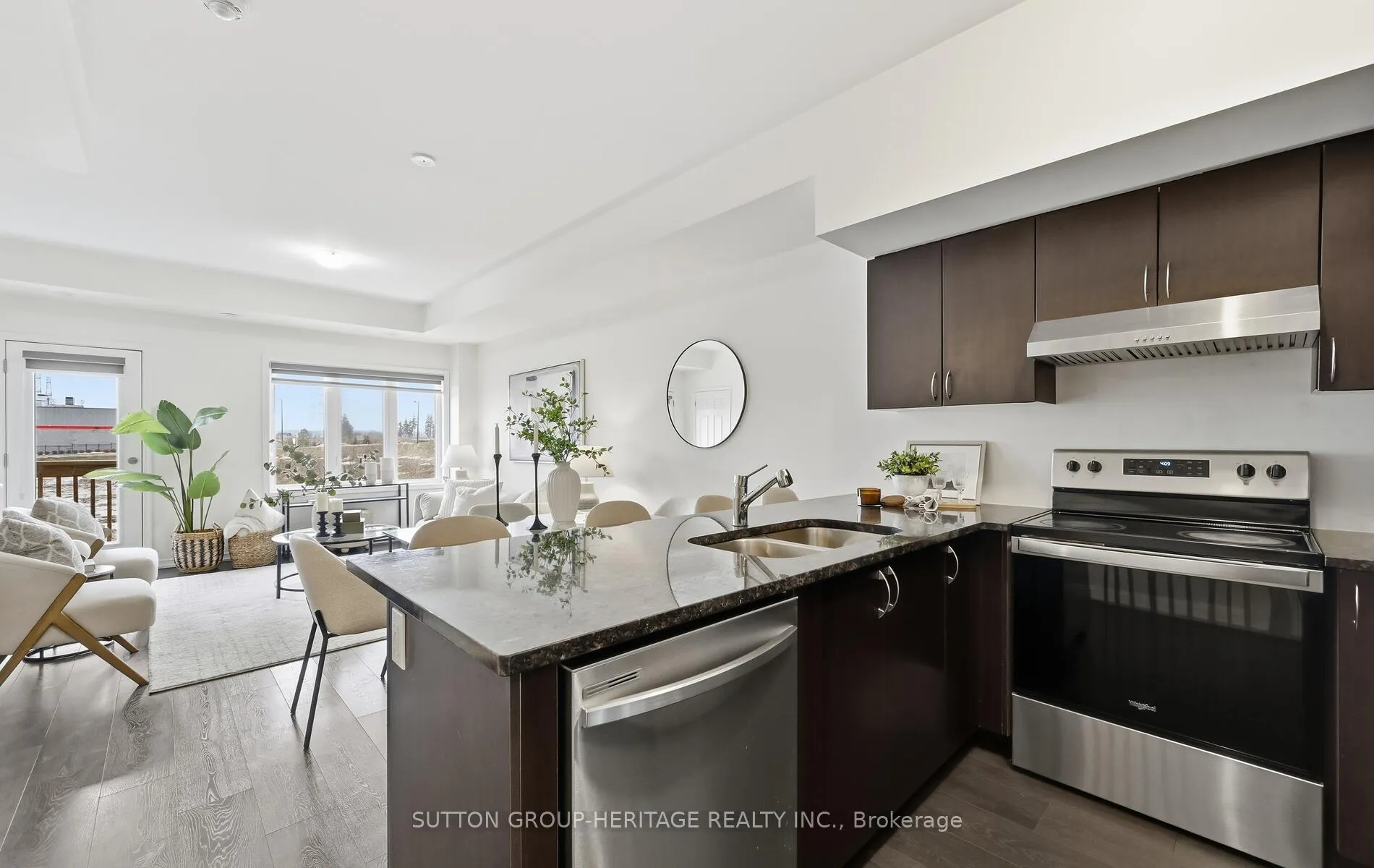 Photo 11 of Unit 44, 209 Danzatore Path, Oshawa, Windfields — HOMEH