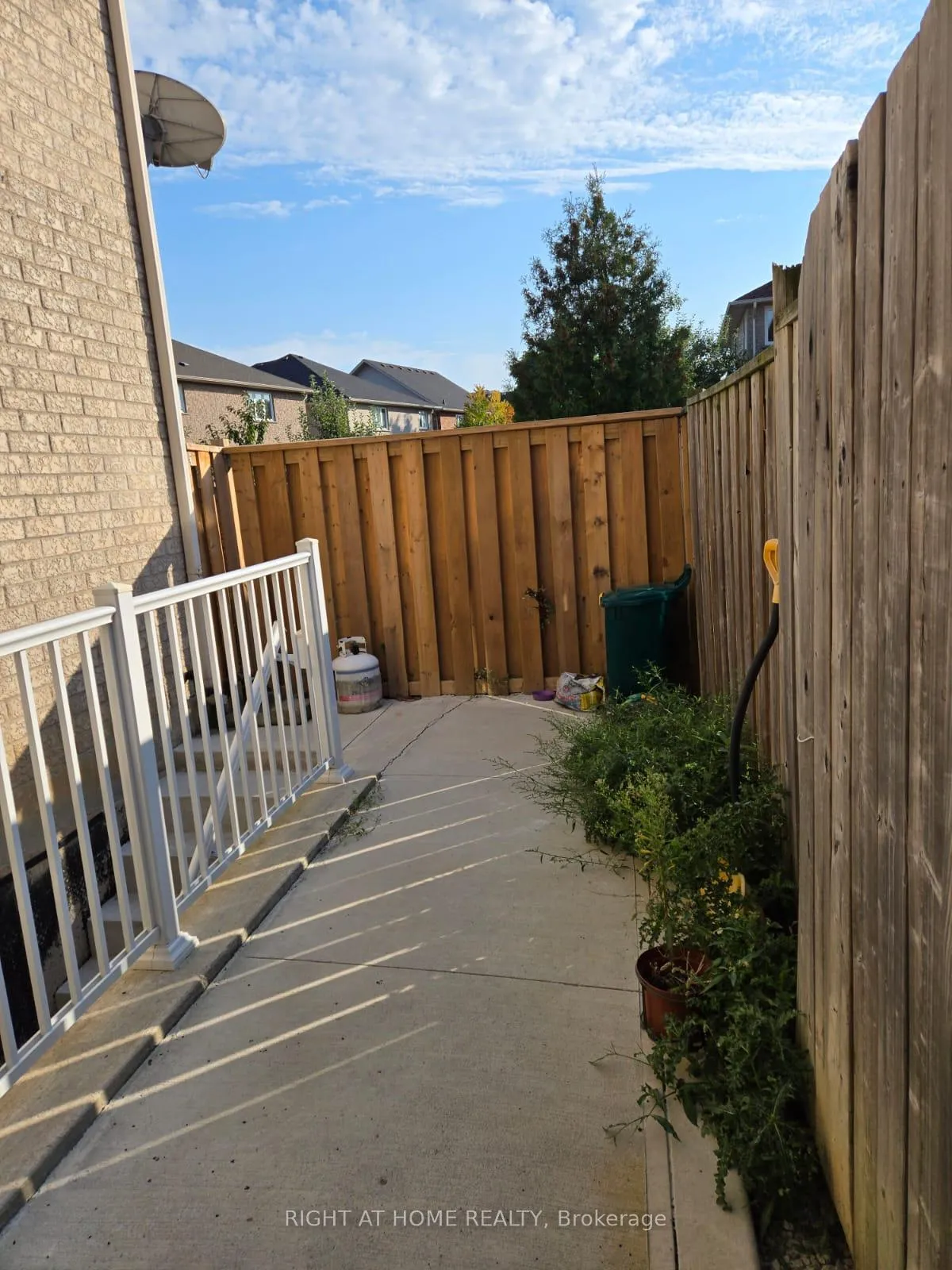 Photo 2 of Unit BASEMENT, 446 Petitte Trail, Milton, Clarke — HOMEH