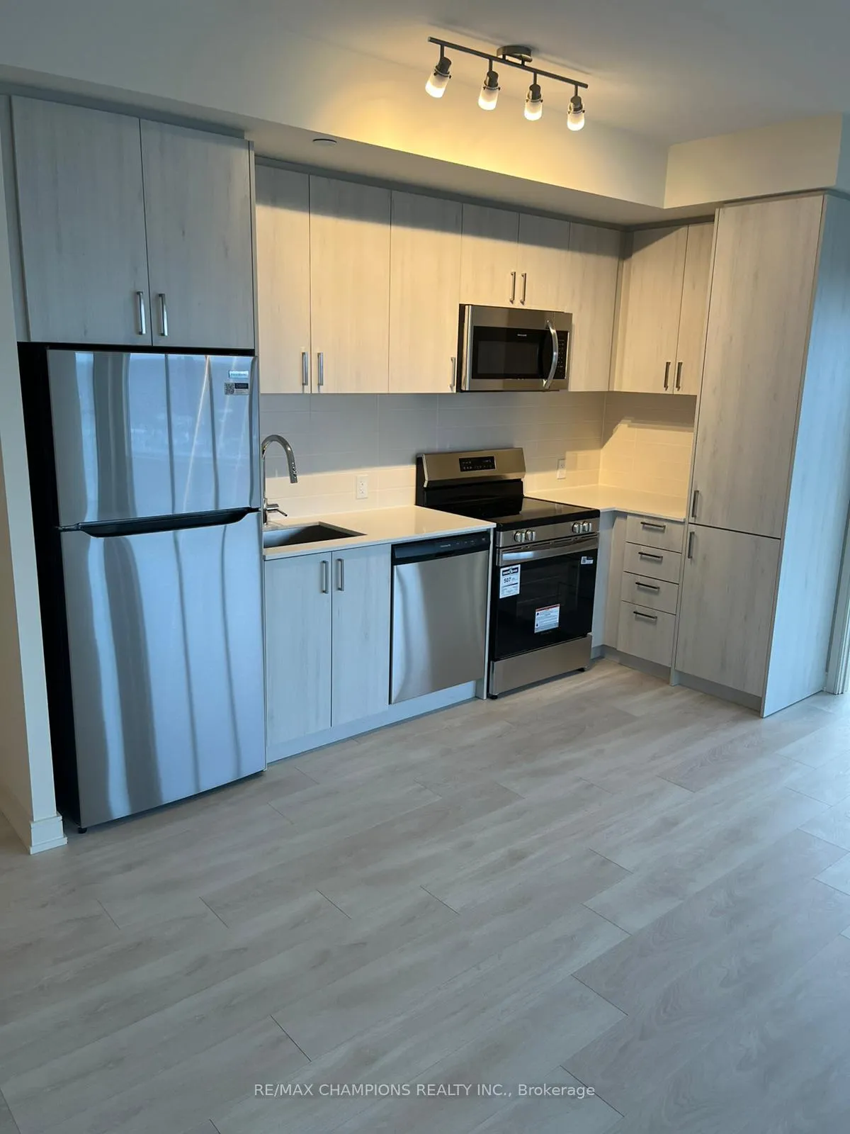Photo 1 of Unit 802, 8020 Derry Road, Milton, Coates — HOMEH