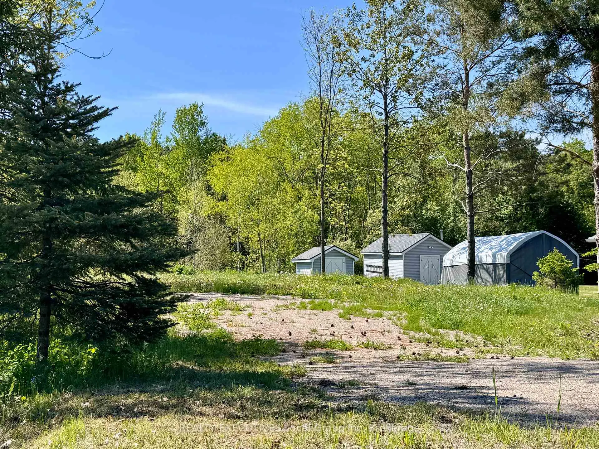 Photo 16 of 91 Memorial Park Drive E, Powassan — HOMEH