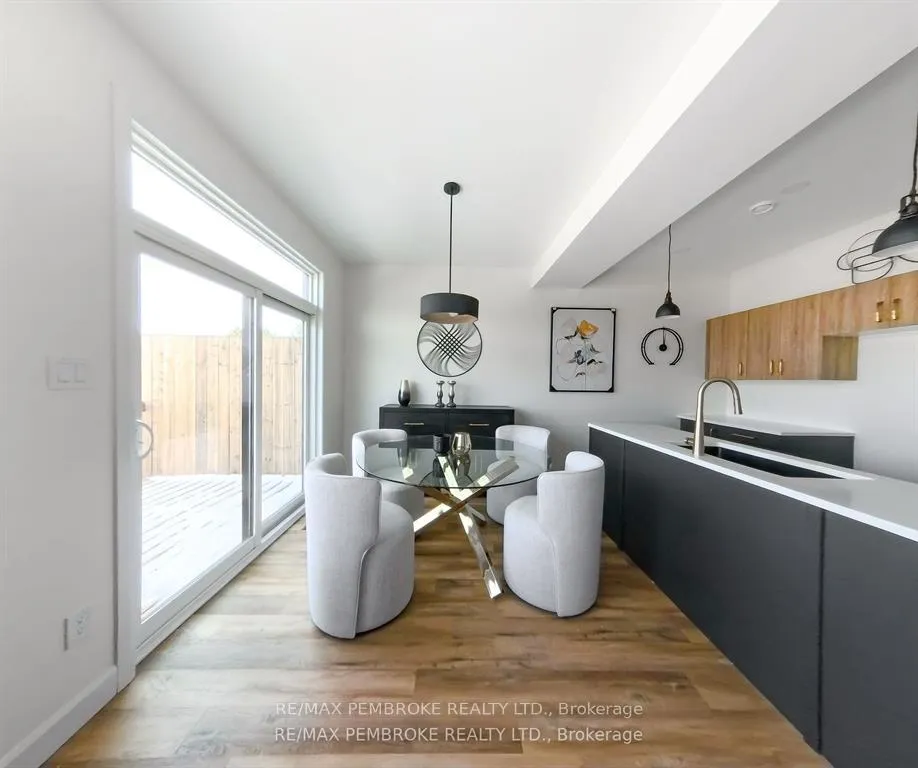 Photo 6 of 11 Northbrook Street, Petawawa — HOMEH