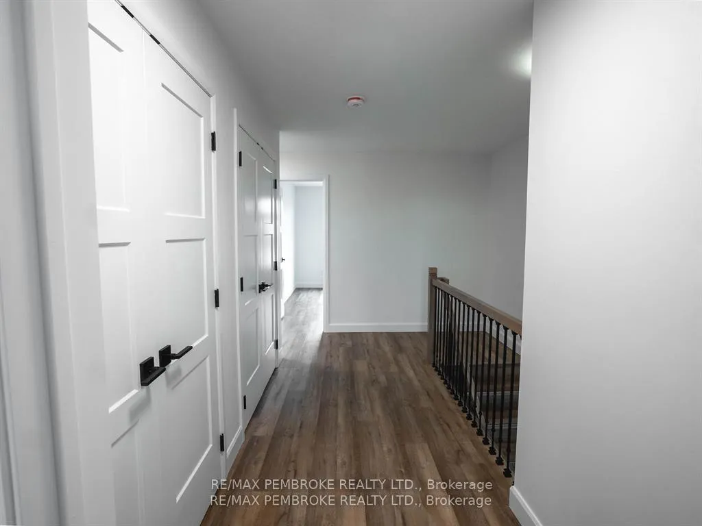 Photo 25 of 11 Northbrook Street, Petawawa — HOMEH