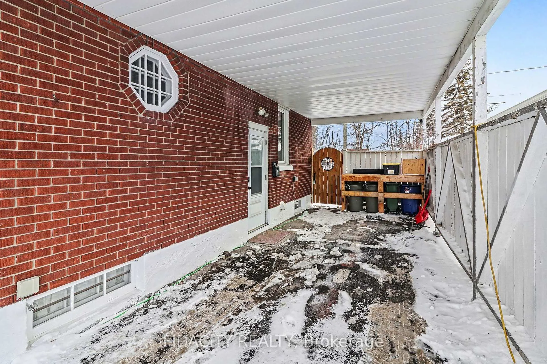 Photo 3 of 758 Smyth Road, Ottawa, Elmvale Acres — HOMEH