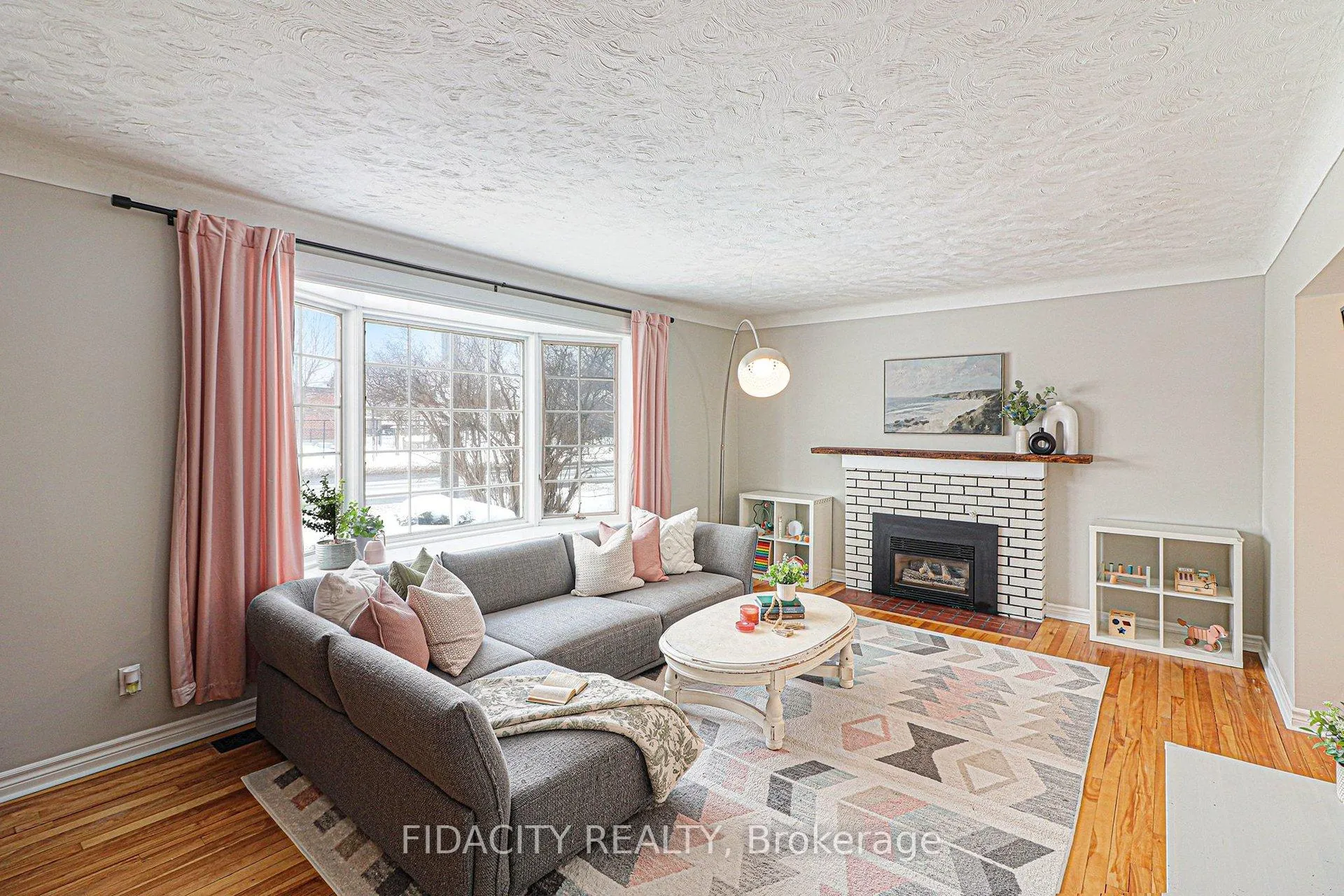 Photo 8 of 758 Smyth Road, Ottawa, Elmvale Acres — HOMEH