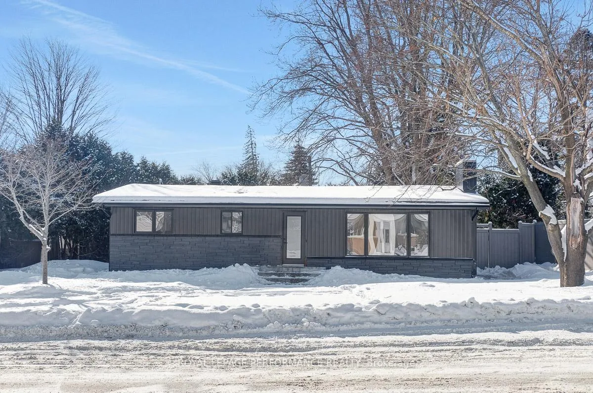 Photo 1 of 52 Glenridge Road, Ottawa, Meadowlands/Crestview — HOMEH