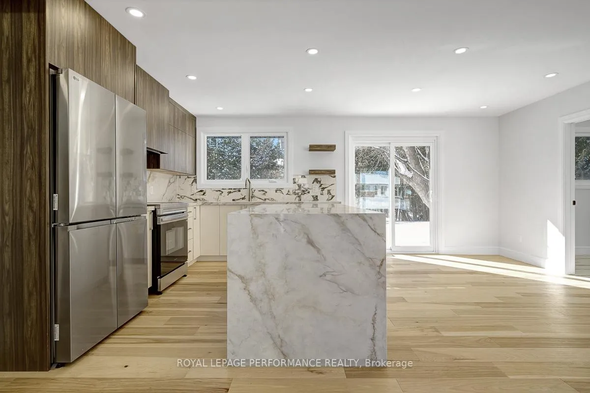 Photo 6 of 52 Glenridge Road, Ottawa, Meadowlands/Crestview — HOMEH