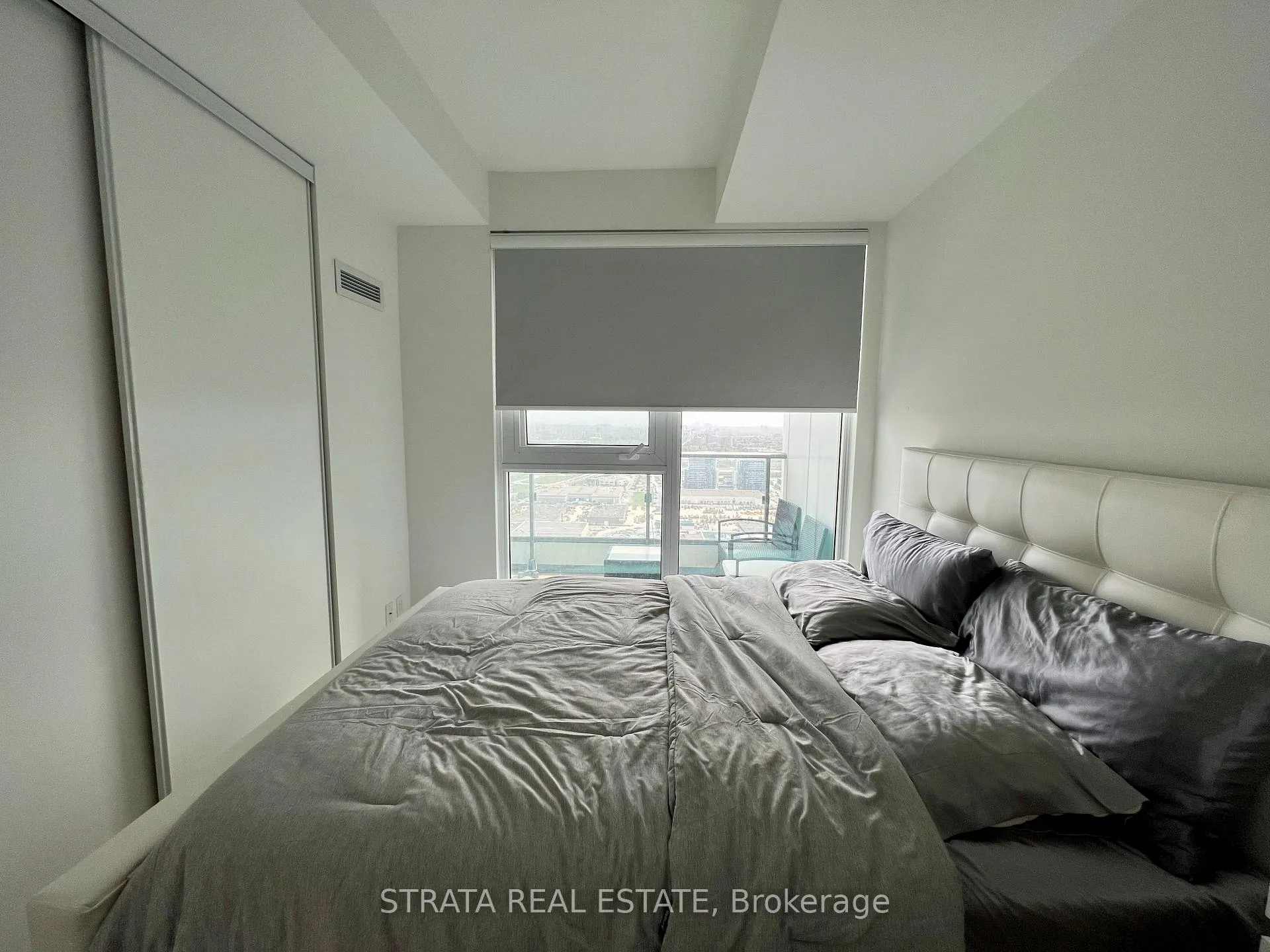 Photo 12 of Unit 4203, 5 Buttermill Avenue, Vaughan, Vaughan Corporate Centre — HOMEH
