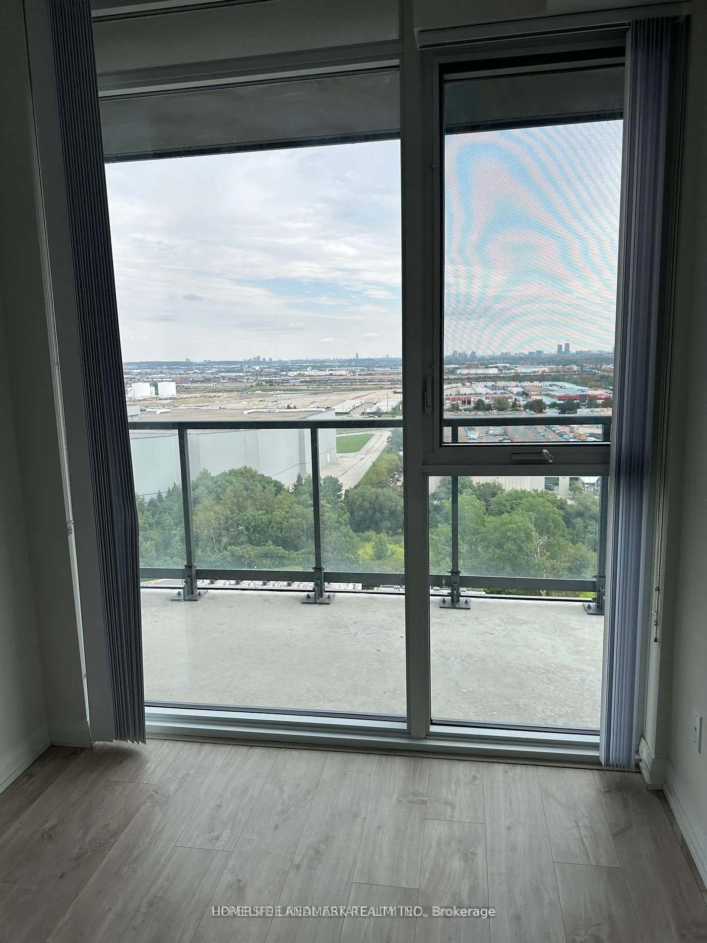 Photo 7 of Unit 1702, 7895 Jane Street, Vaughan, Concord — HOMEH