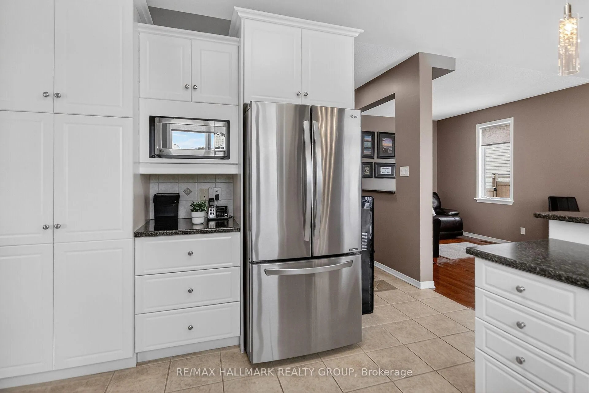 Photo 6 of 355 West Ridge Drive, Ottawa, Stittsville (South) — HOMEH