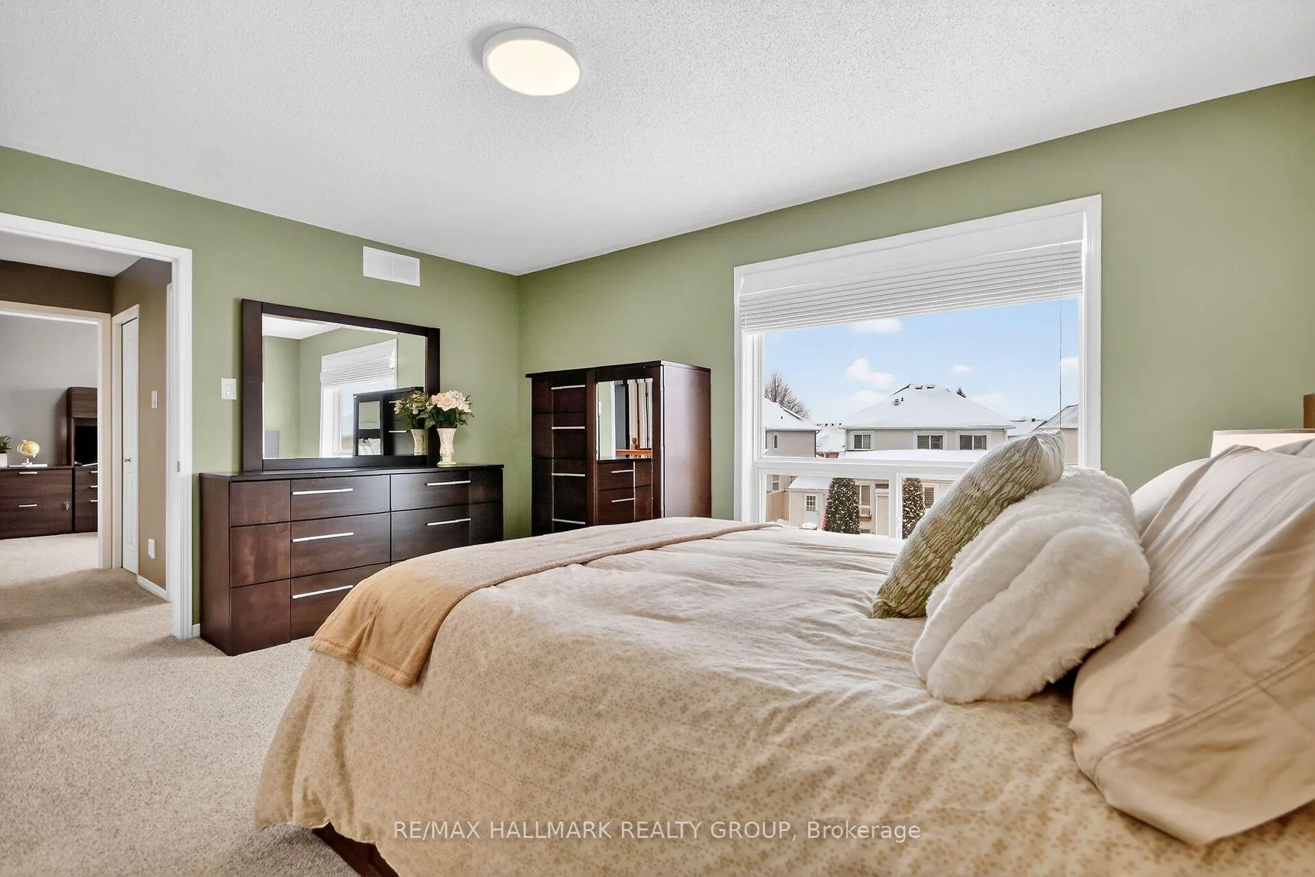 Photo 16 of 355 West Ridge Drive, Ottawa, Stittsville (South) — HOMEH