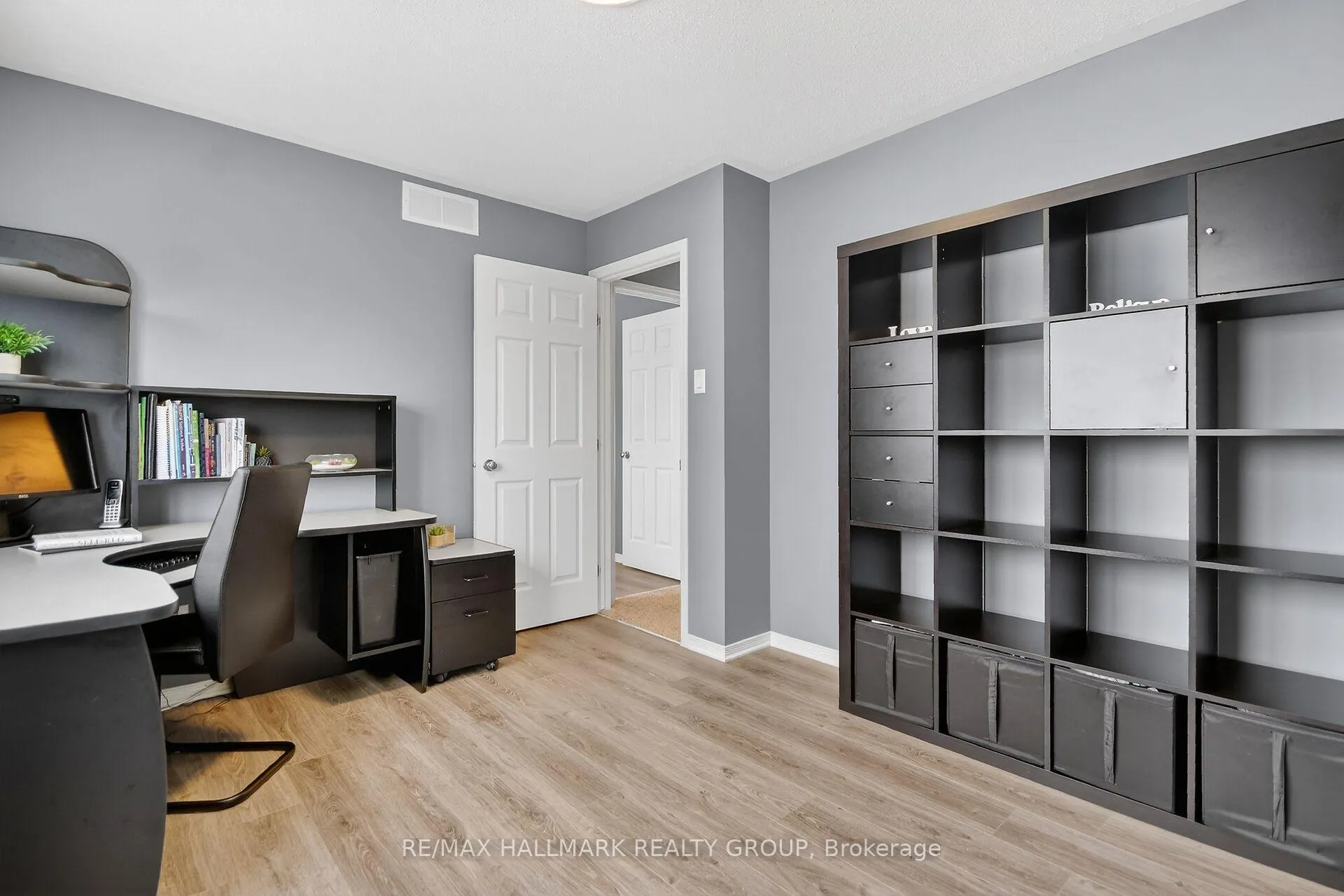 Photo 21 of 355 West Ridge Drive, Ottawa, Stittsville (South) — HOMEH