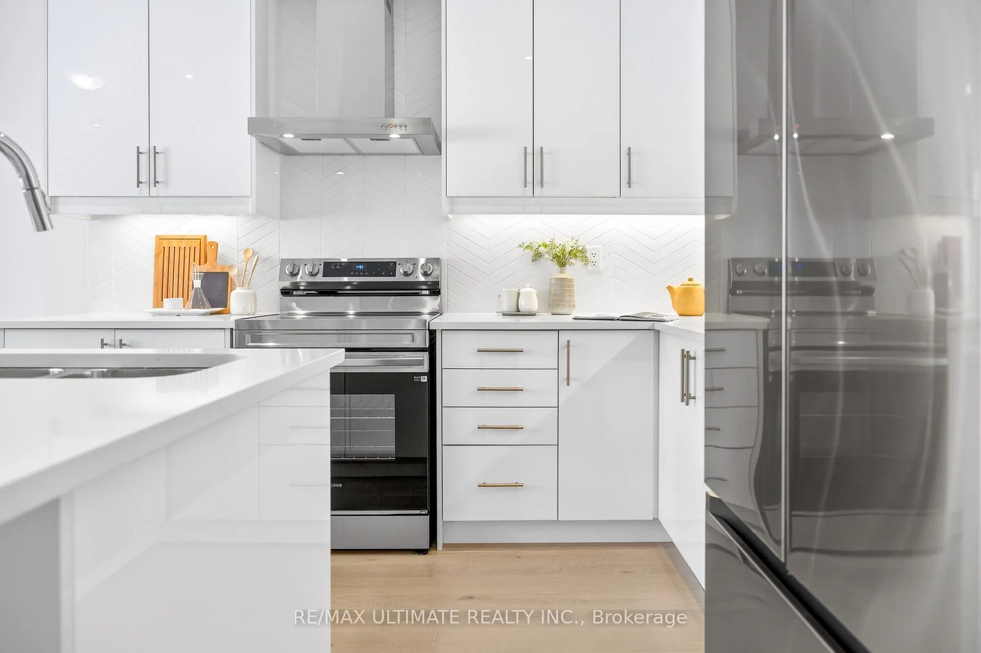 Photo 16 of 12 Singhampton Road, Vaughan, Kleinburg — HOMEH