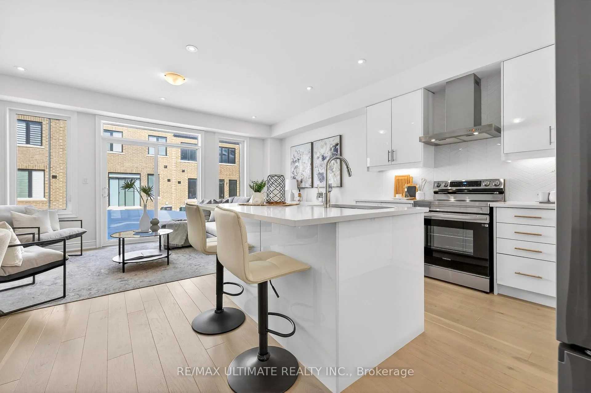 Photo 17 of 12 Singhampton Road, Vaughan, Kleinburg — HOMEH