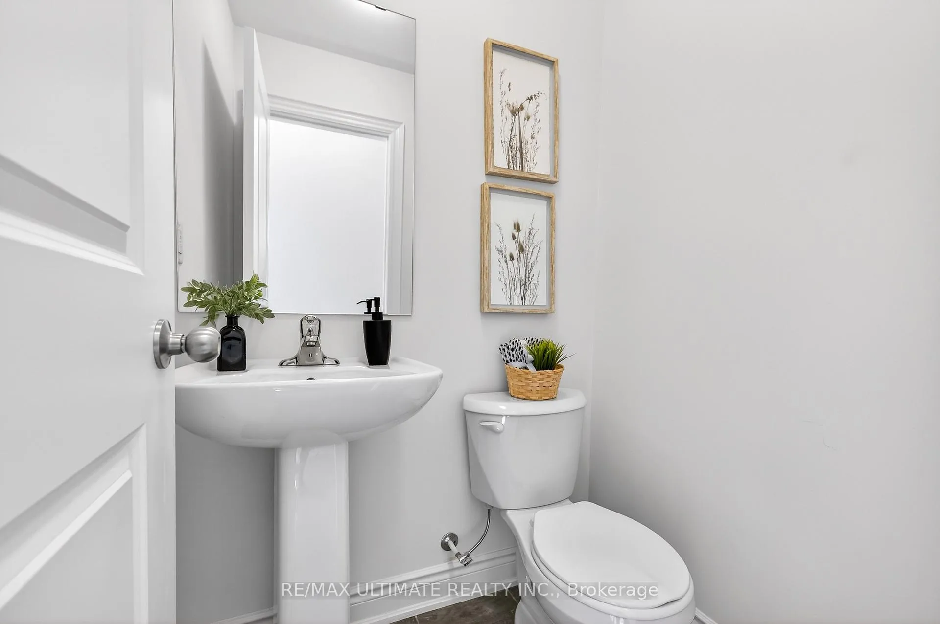 Photo 24 of 12 Singhampton Road, Vaughan, Kleinburg — HOMEH