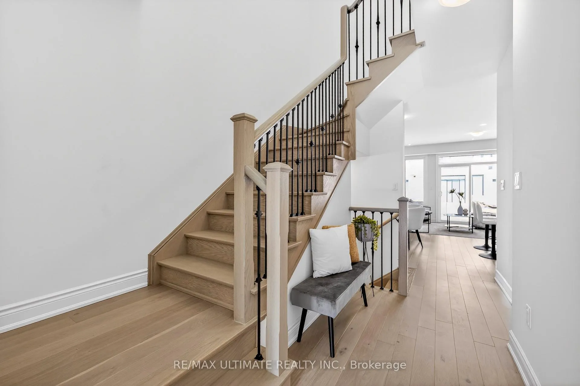 Photo 26 of 12 Singhampton Road, Vaughan, Kleinburg — HOMEH
