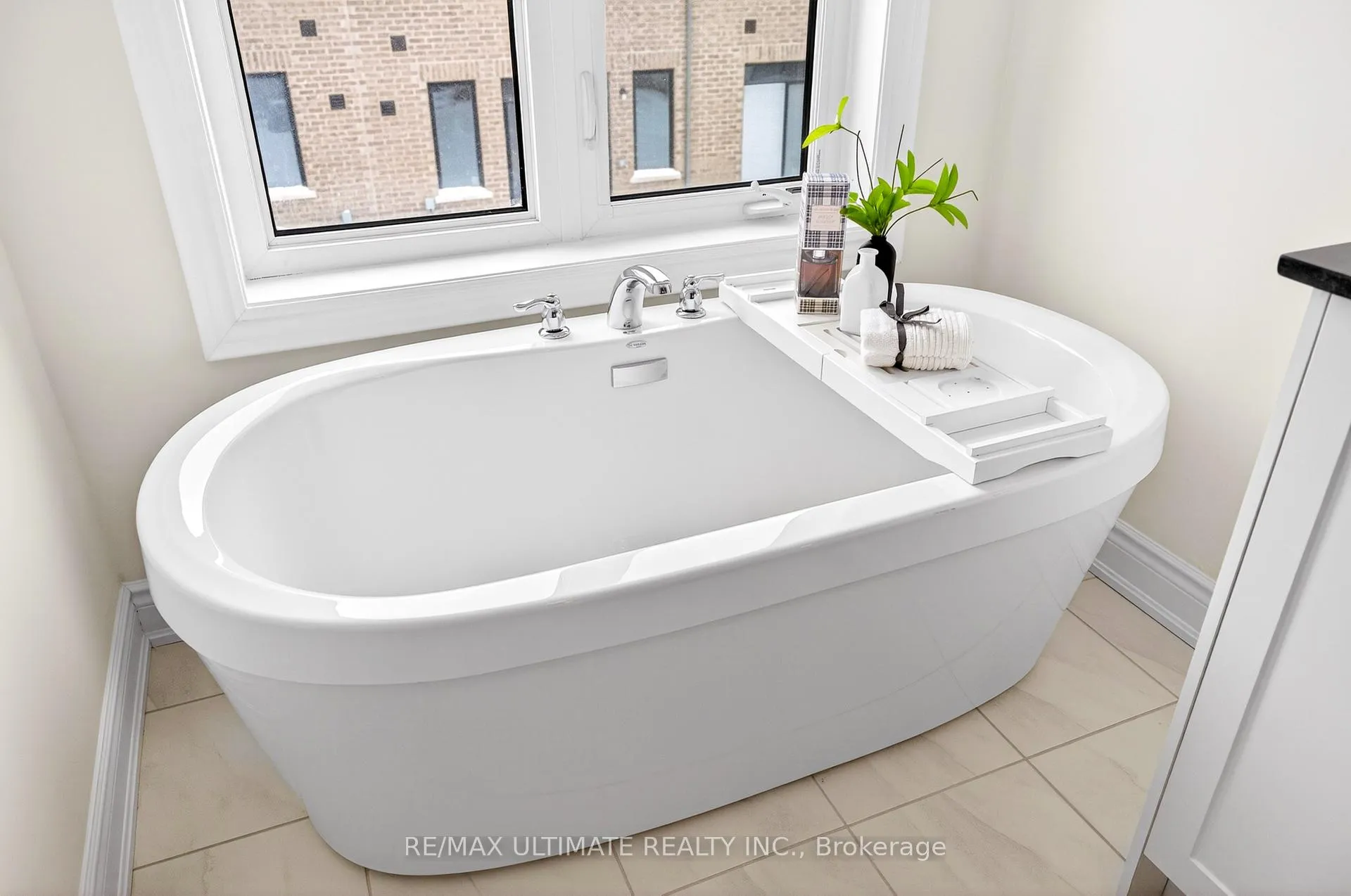 Photo 38 of 12 Singhampton Road, Vaughan, Kleinburg — HOMEH